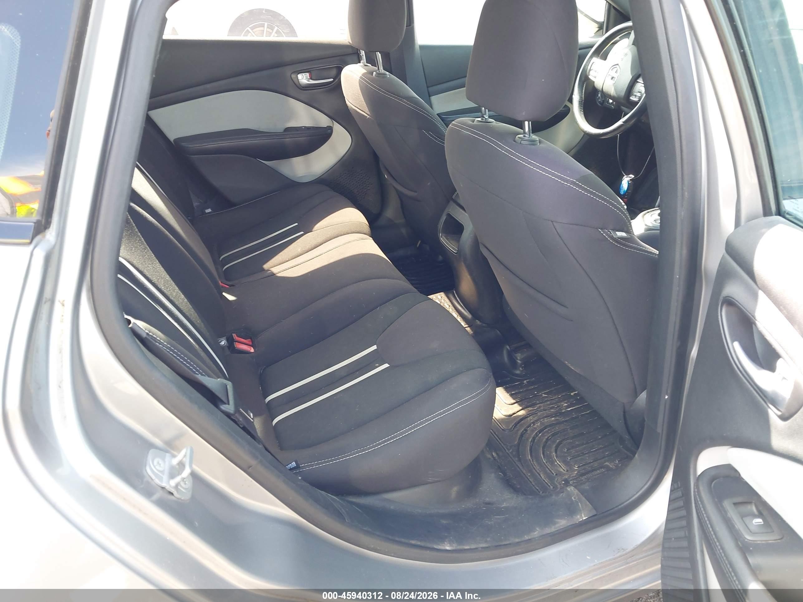 2014 Dodge Dart Sxt Серебряный vin: 1C3CDFBB9ED723787