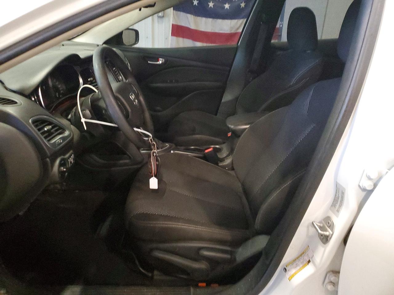 2015 Dodge Dart Sxt White vin: 1C3CDFBB9FD320409