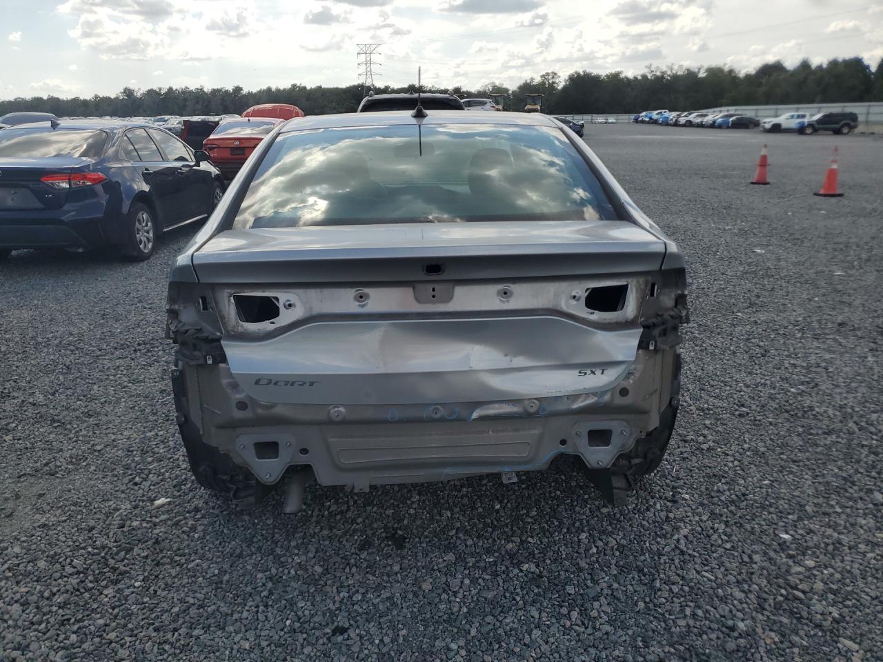 2015 Dodge Dart Sxt Silver vin: 1C3CDFBB9FD364409