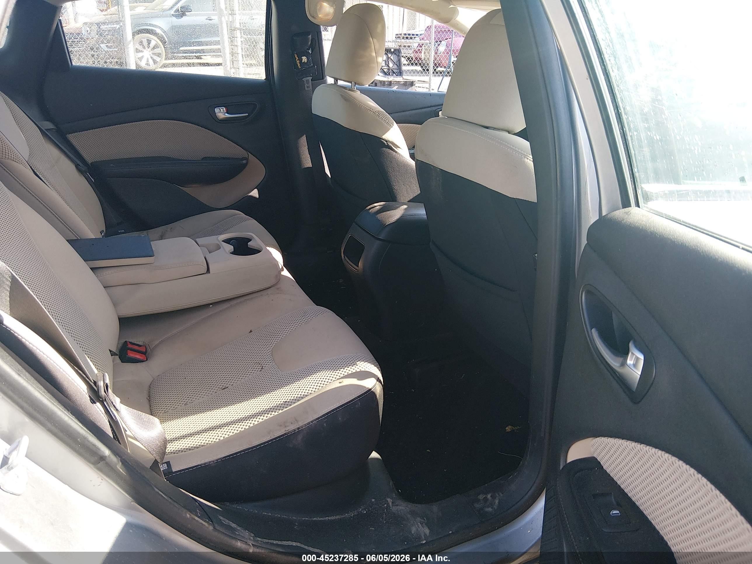 2014 Dodge Dart Sxt Silver vin: 1C3CDFBBXED770410