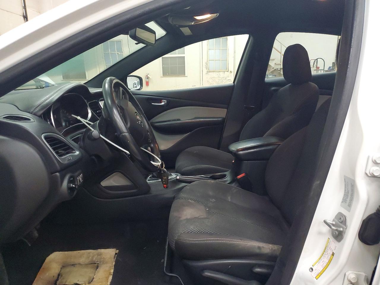 2015 Dodge Dart Sxt White vin: 1C3CDFBBXFD201252