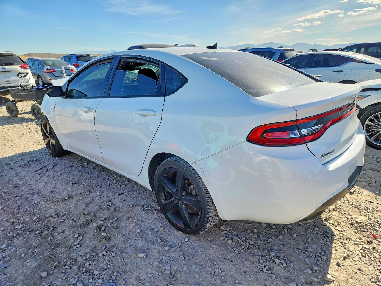 2015 Dodge Dart Sxt White vin: 1C3CDFBBXFD212607