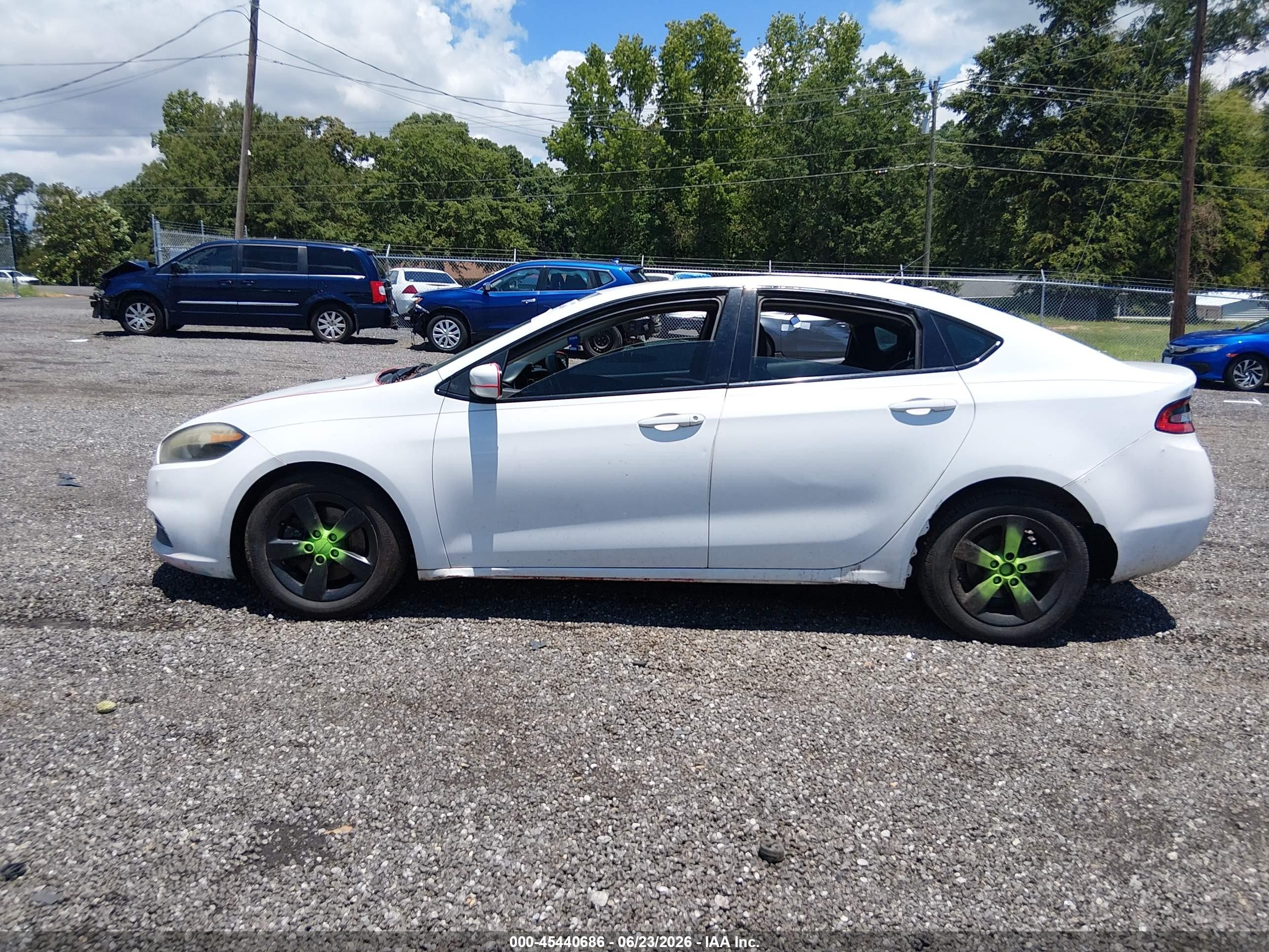 2015 Dodge Dart Sxt White vin: 1C3CDFBBXFD404819