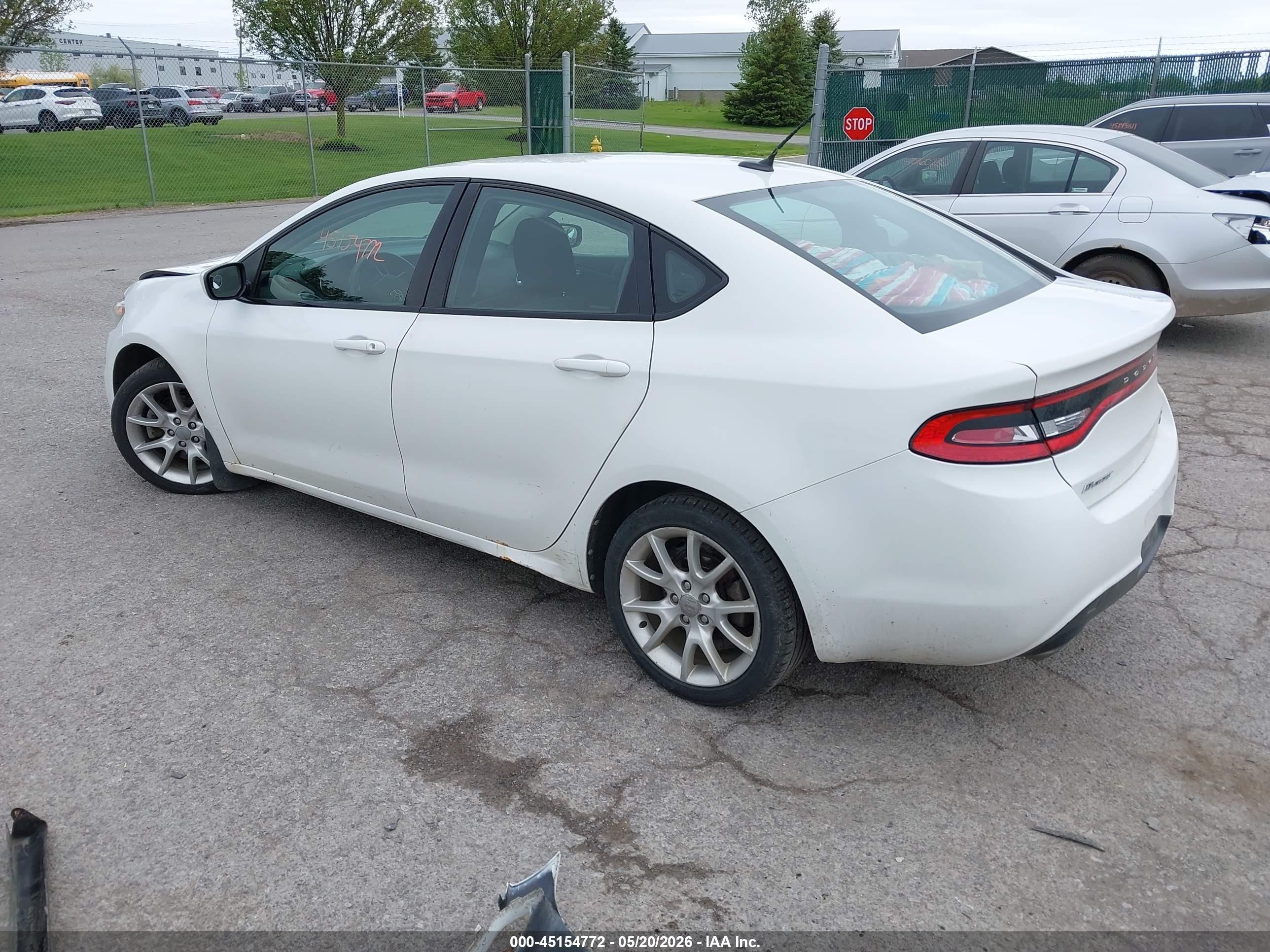2013 Dodge Dart Sxt White vin: 1C3CDFBH5DD269556
