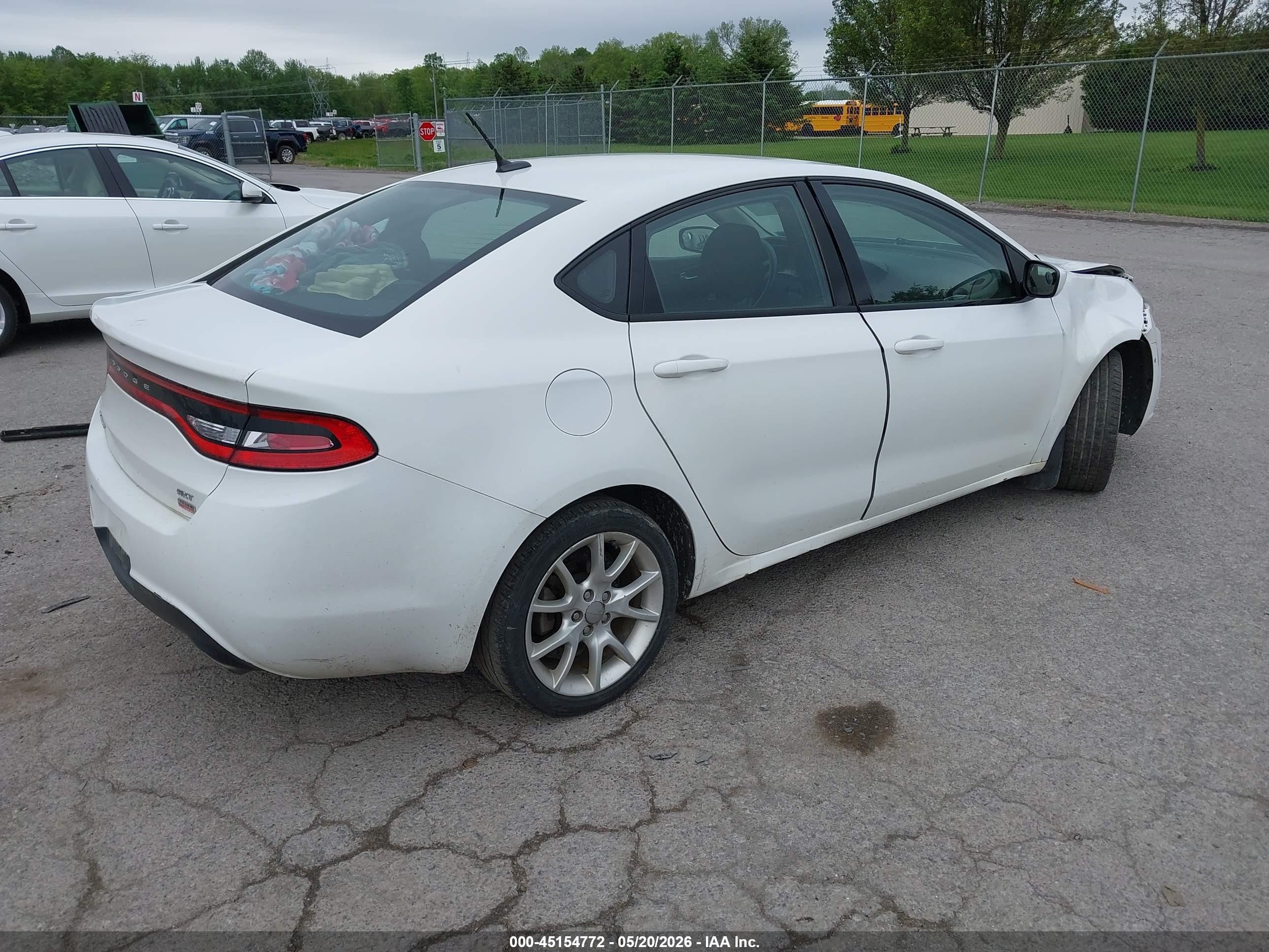 2013 Dodge Dart Sxt White vin: 1C3CDFBH5DD269556