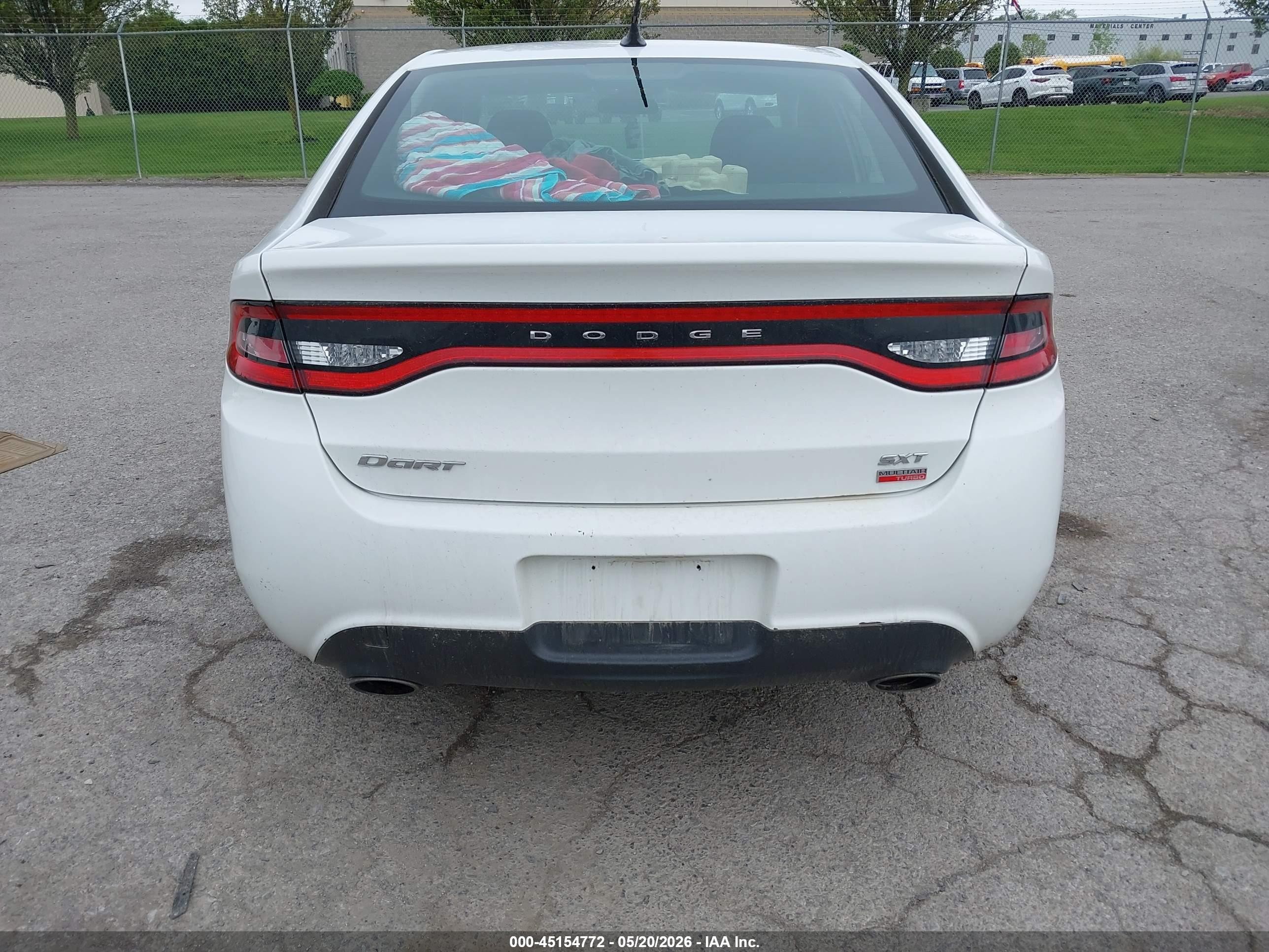 2013 Dodge Dart Sxt White vin: 1C3CDFBH5DD269556