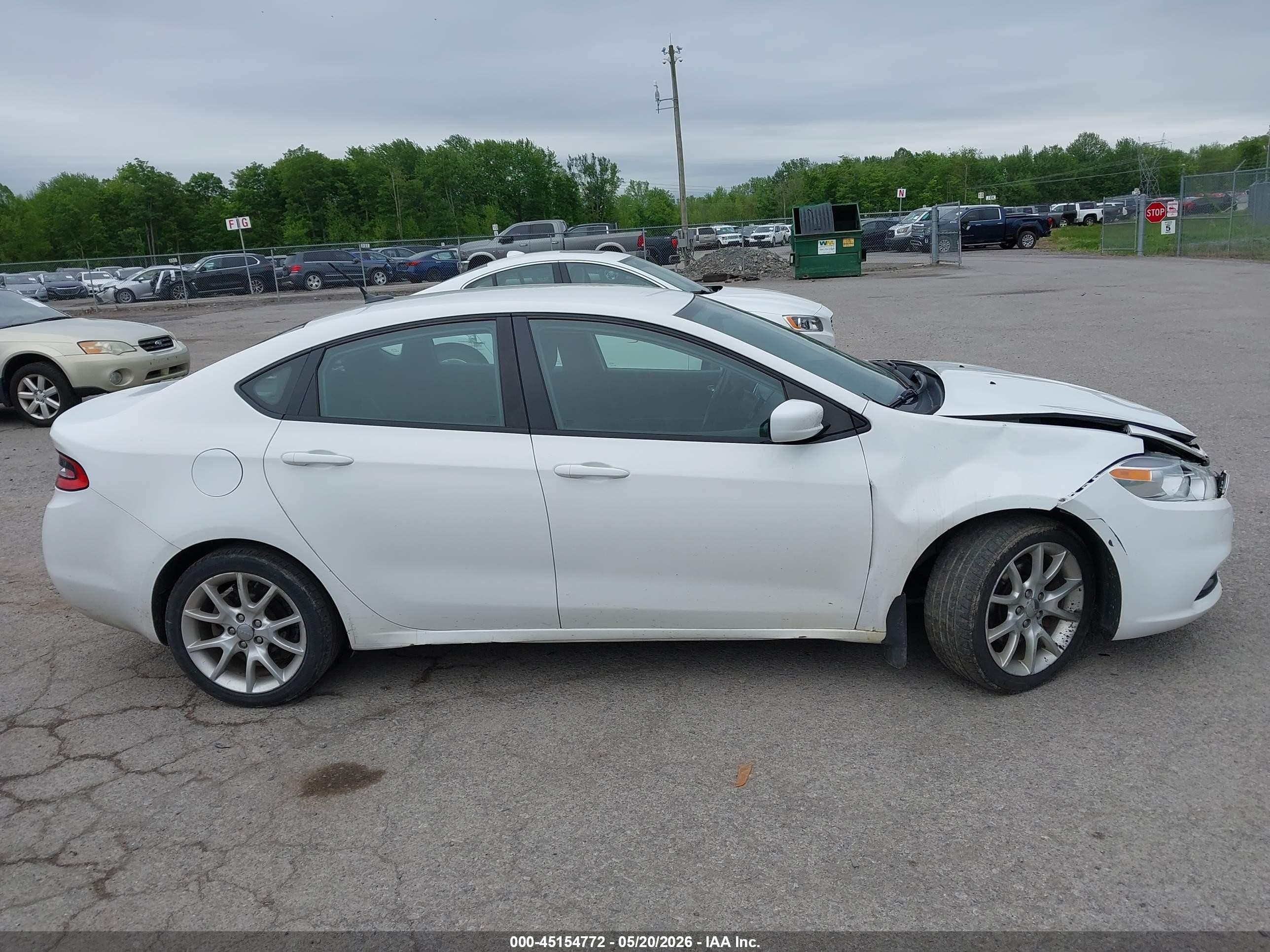 2013 Dodge Dart Sxt White vin: 1C3CDFBH5DD269556