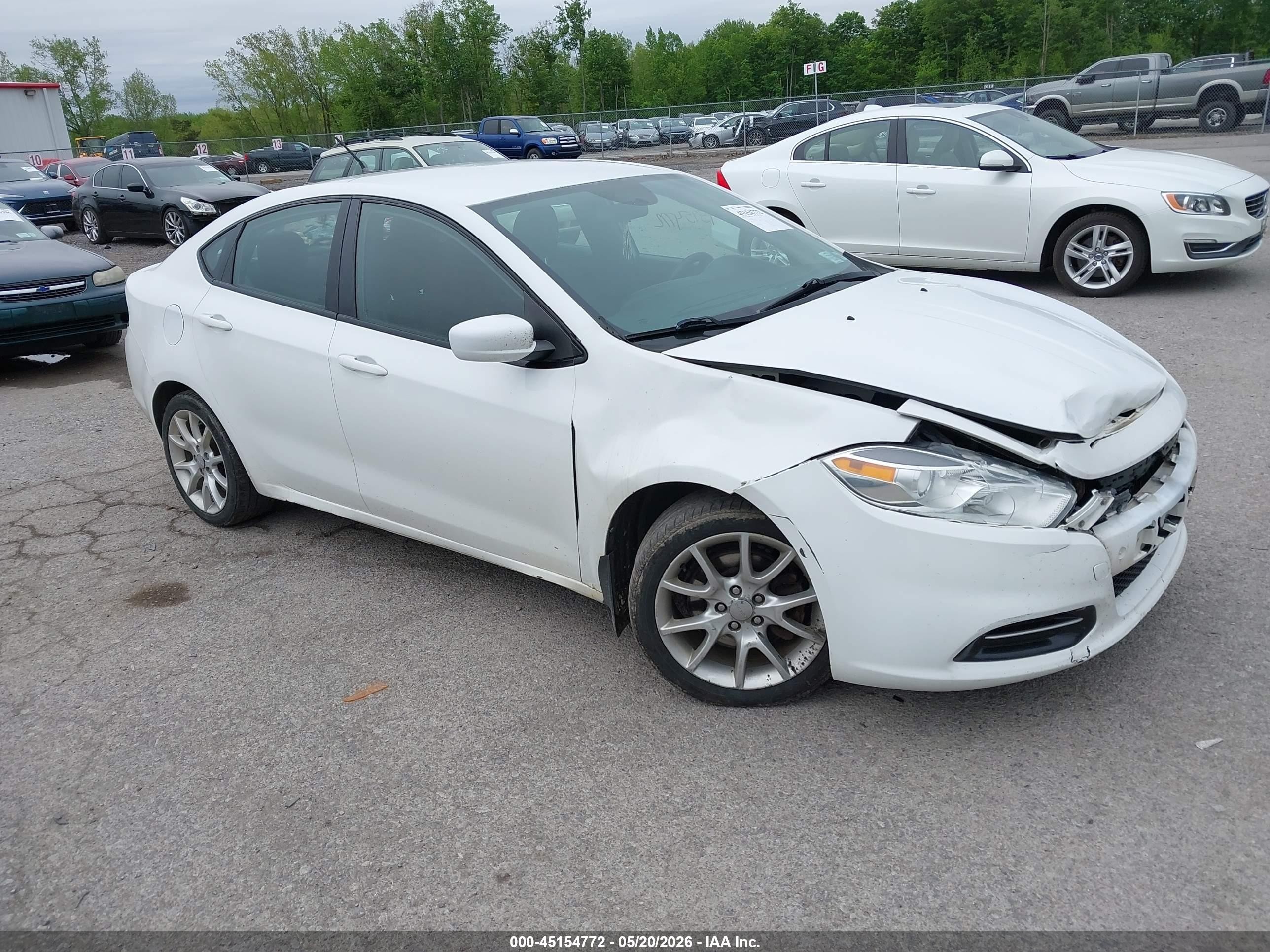 2013 Dodge Dart Sxt White vin: 1C3CDFBH5DD269556