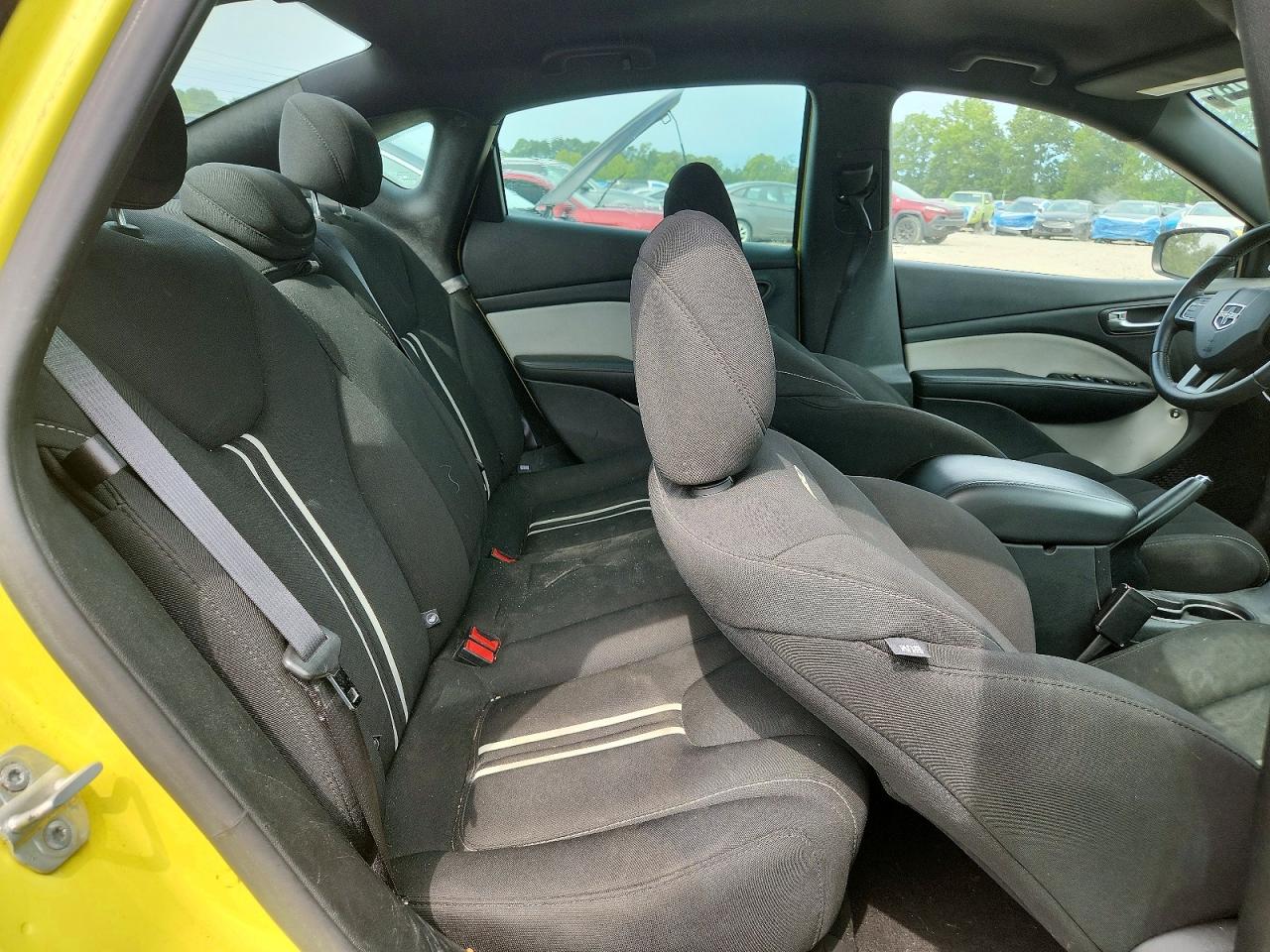 2013 Dodge Dart Sxt Yellow vin: 1C3CDFBH9DD178581