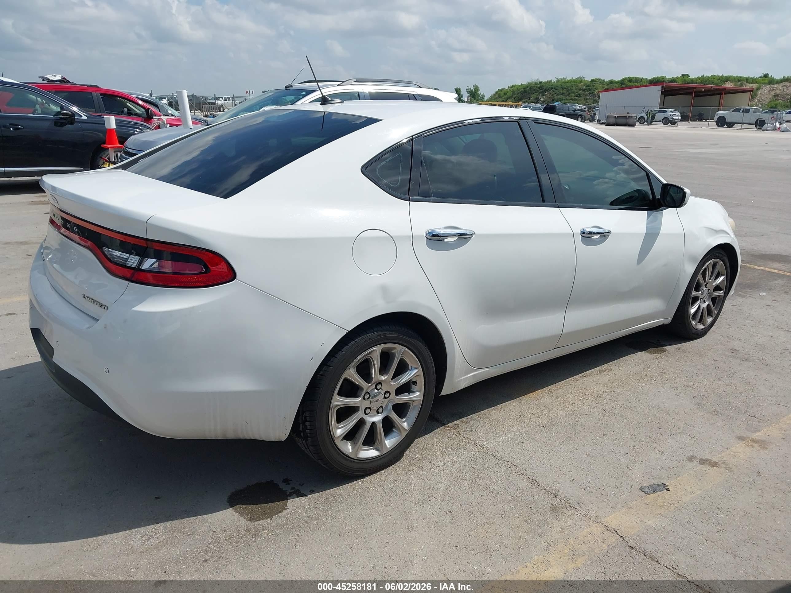 2013 Dodge Dart Limited White vin: 1C3CDFCA5DD132568