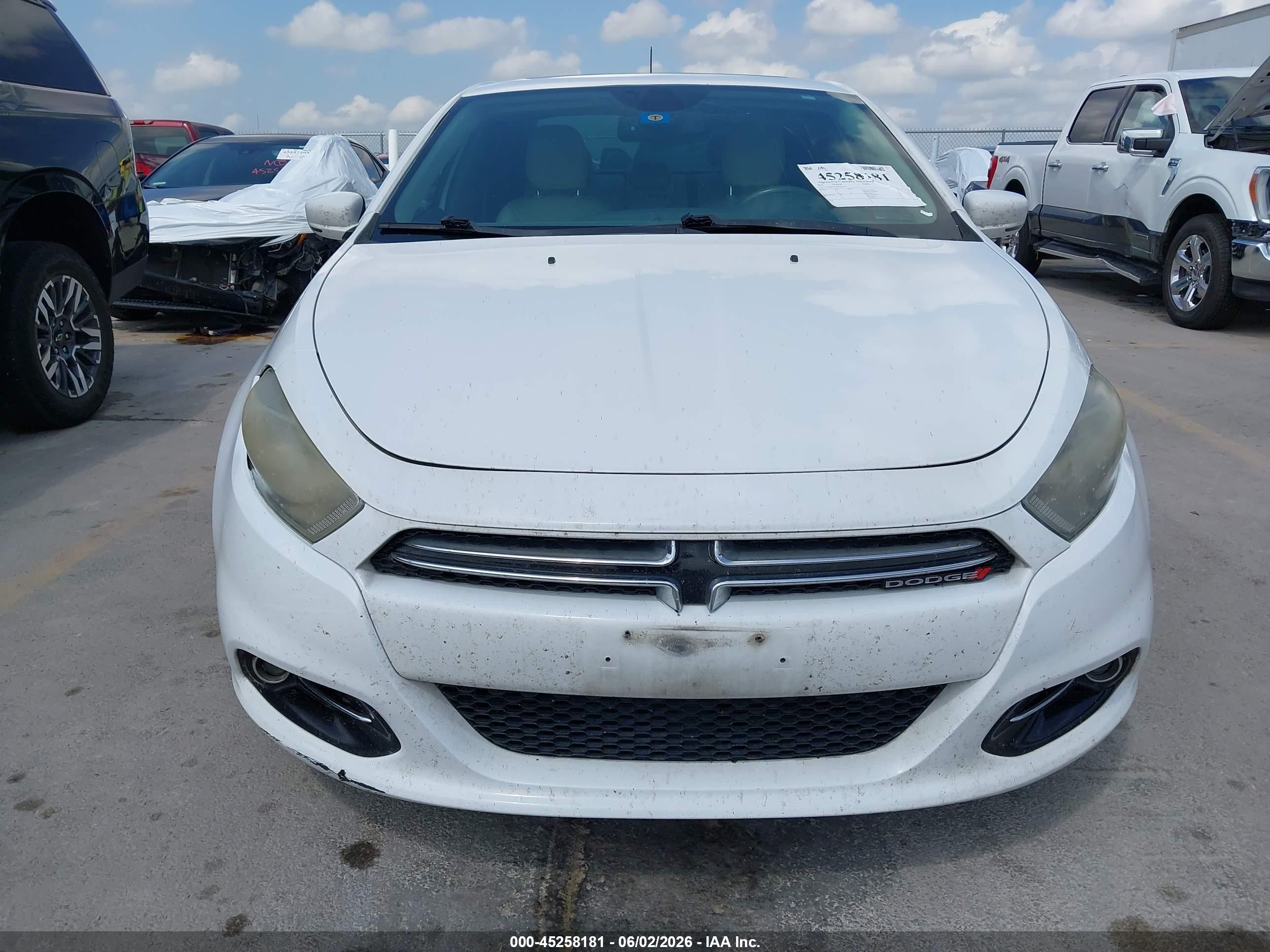 2013 Dodge Dart Limited White vin: 1C3CDFCA5DD132568