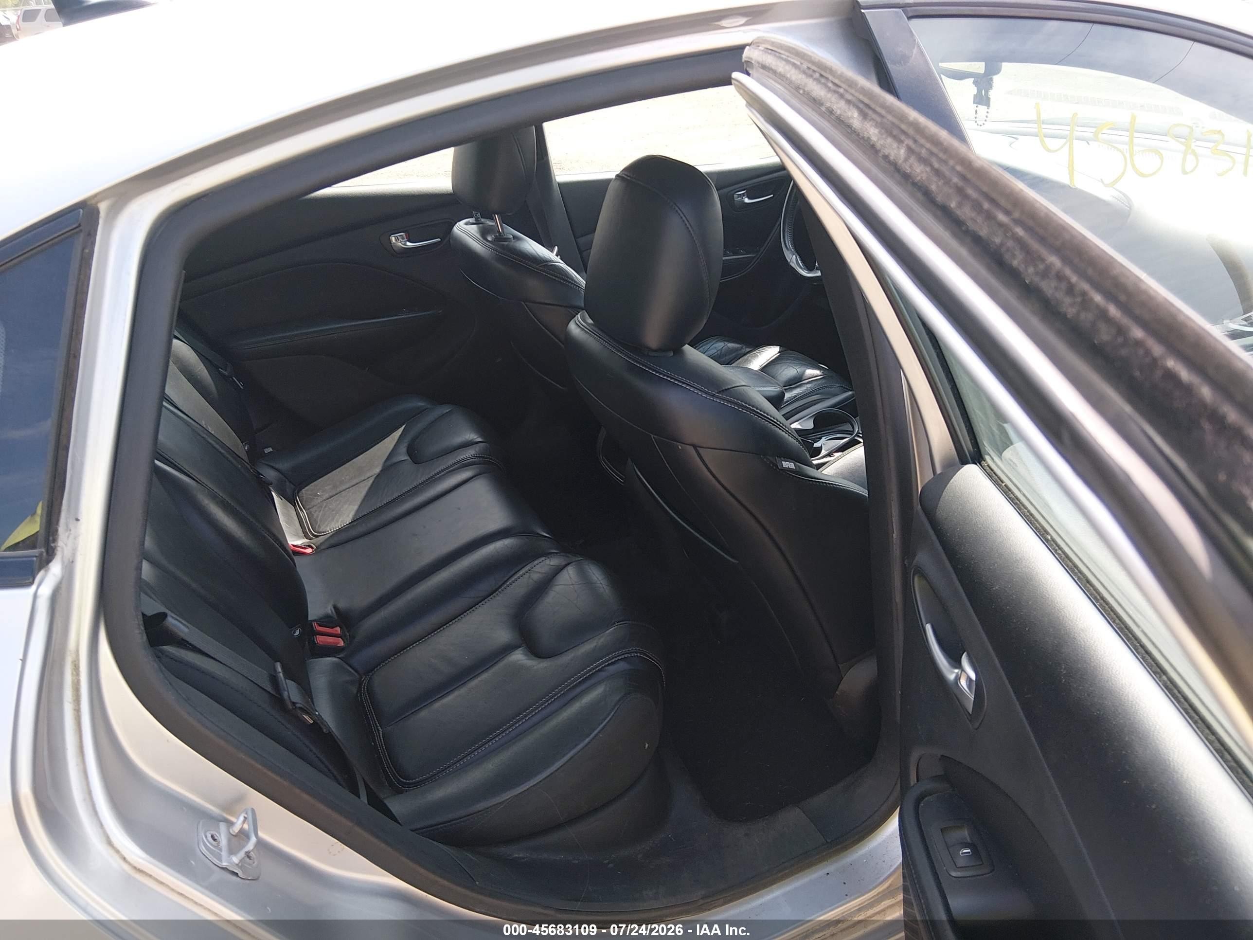2013 Dodge Dart Limited Silver vin: 1C3CDFCA7DD106859