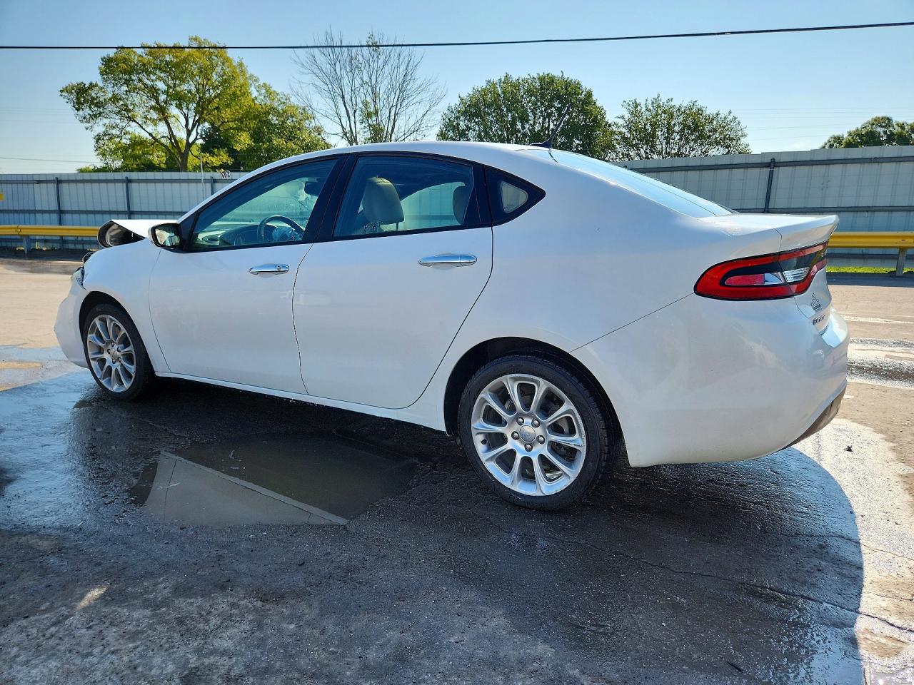 2013 Dodge Dart Limited White vin: 1C3CDFCAXDD324326
