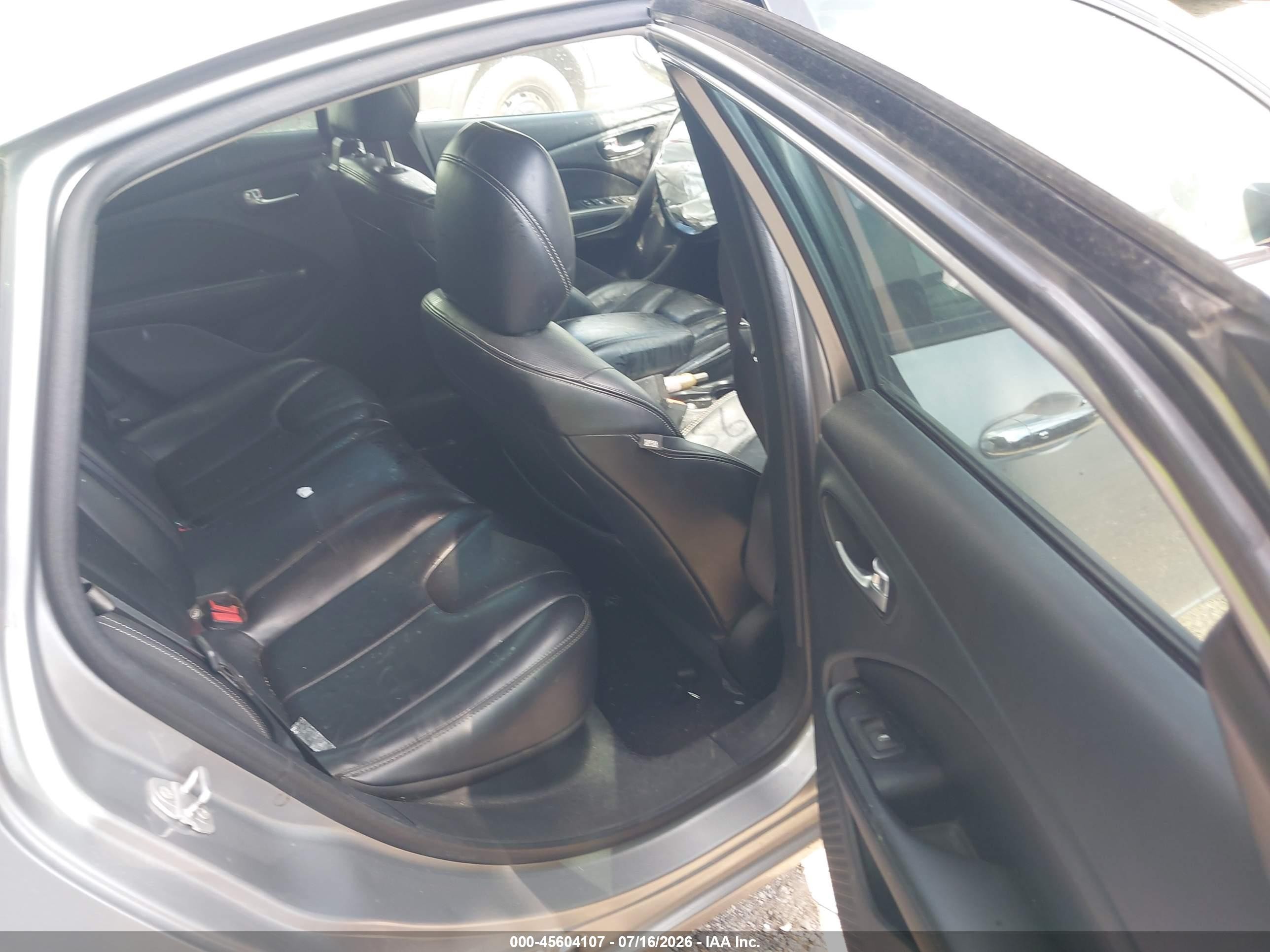 2015 Dodge Dart Limited Silver vin: 1C3CDFCB4FD182499