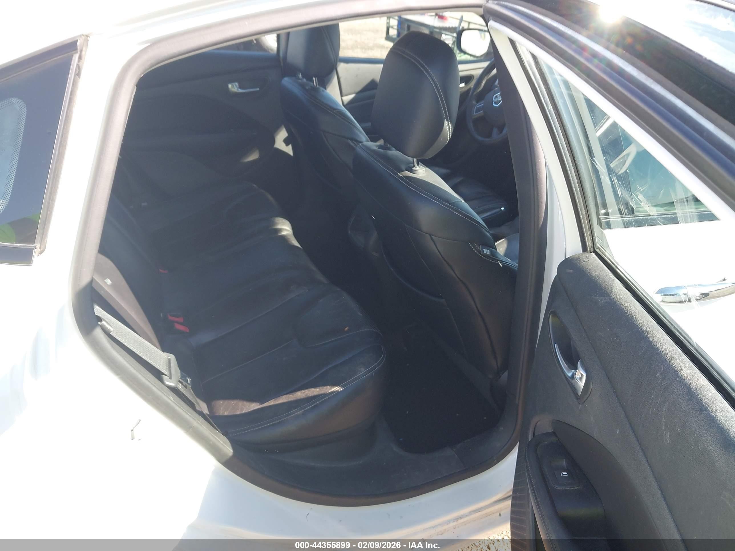 2014 Dodge Dart Limited White vin: 1C3CDFCBXED675120