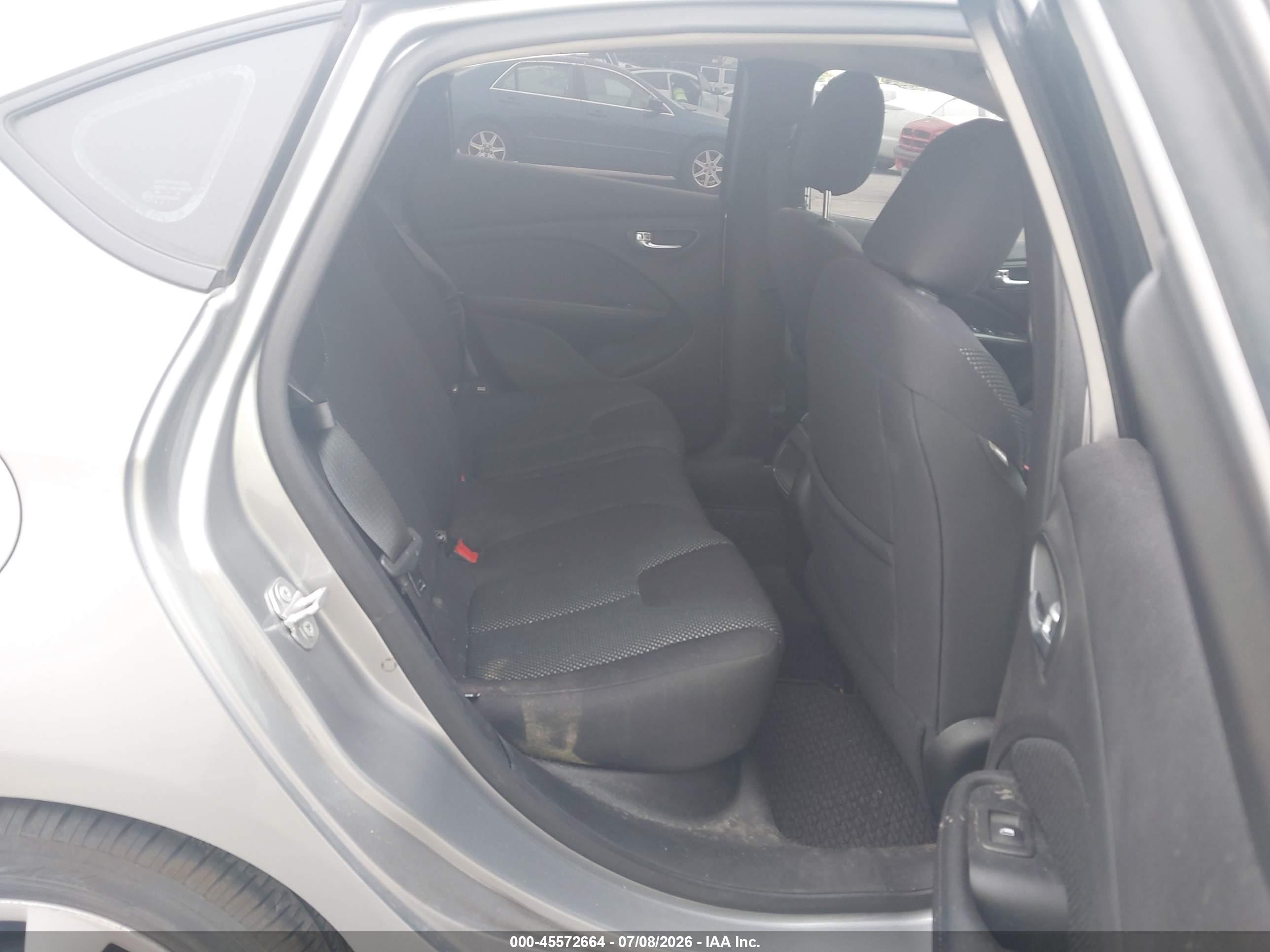 2015 Dodge Dart Aero Серебряный vin: 1C3CDFDH2FD181418