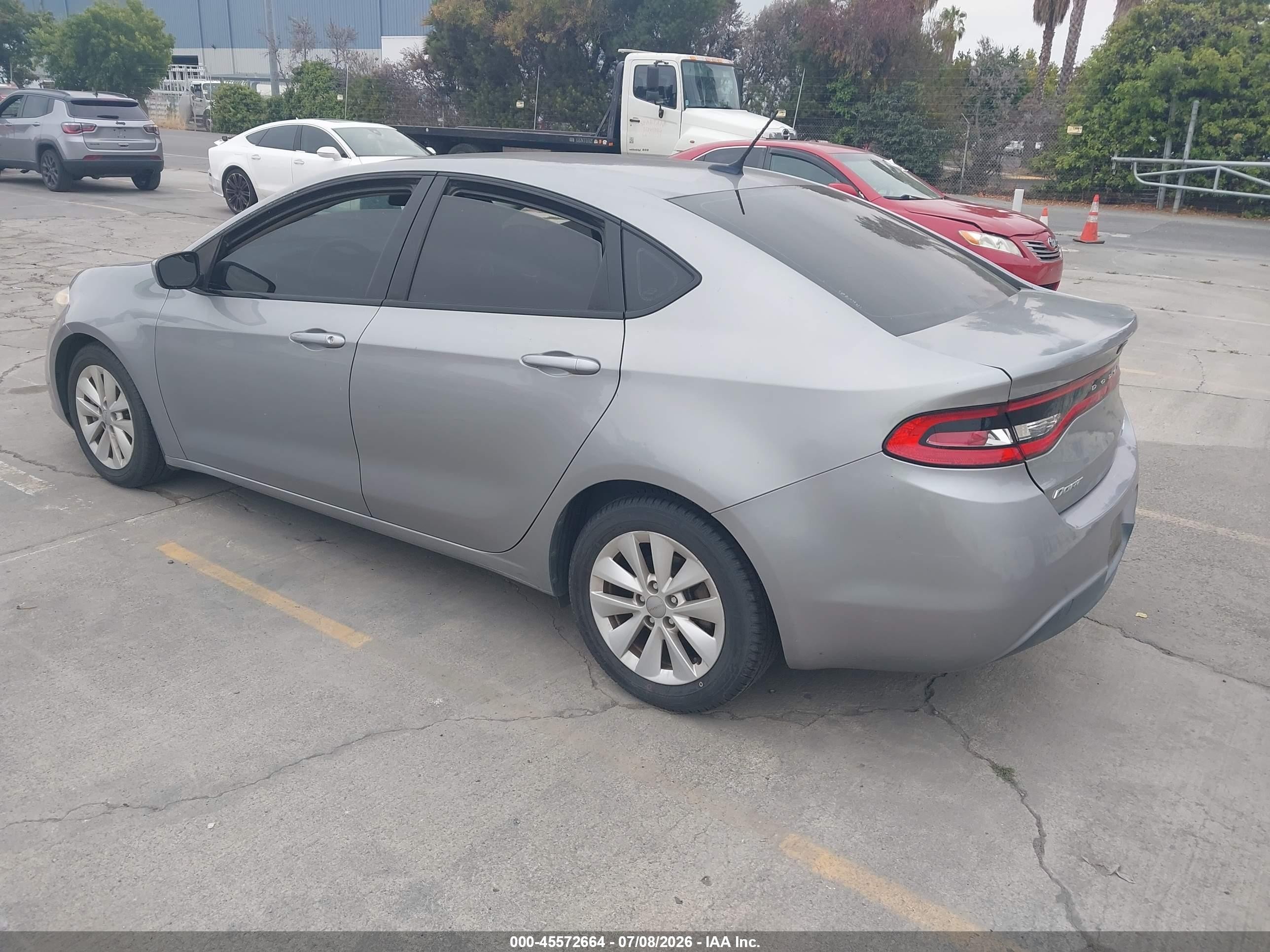 2015 Dodge Dart Aero Серебряный vin: 1C3CDFDH2FD181418