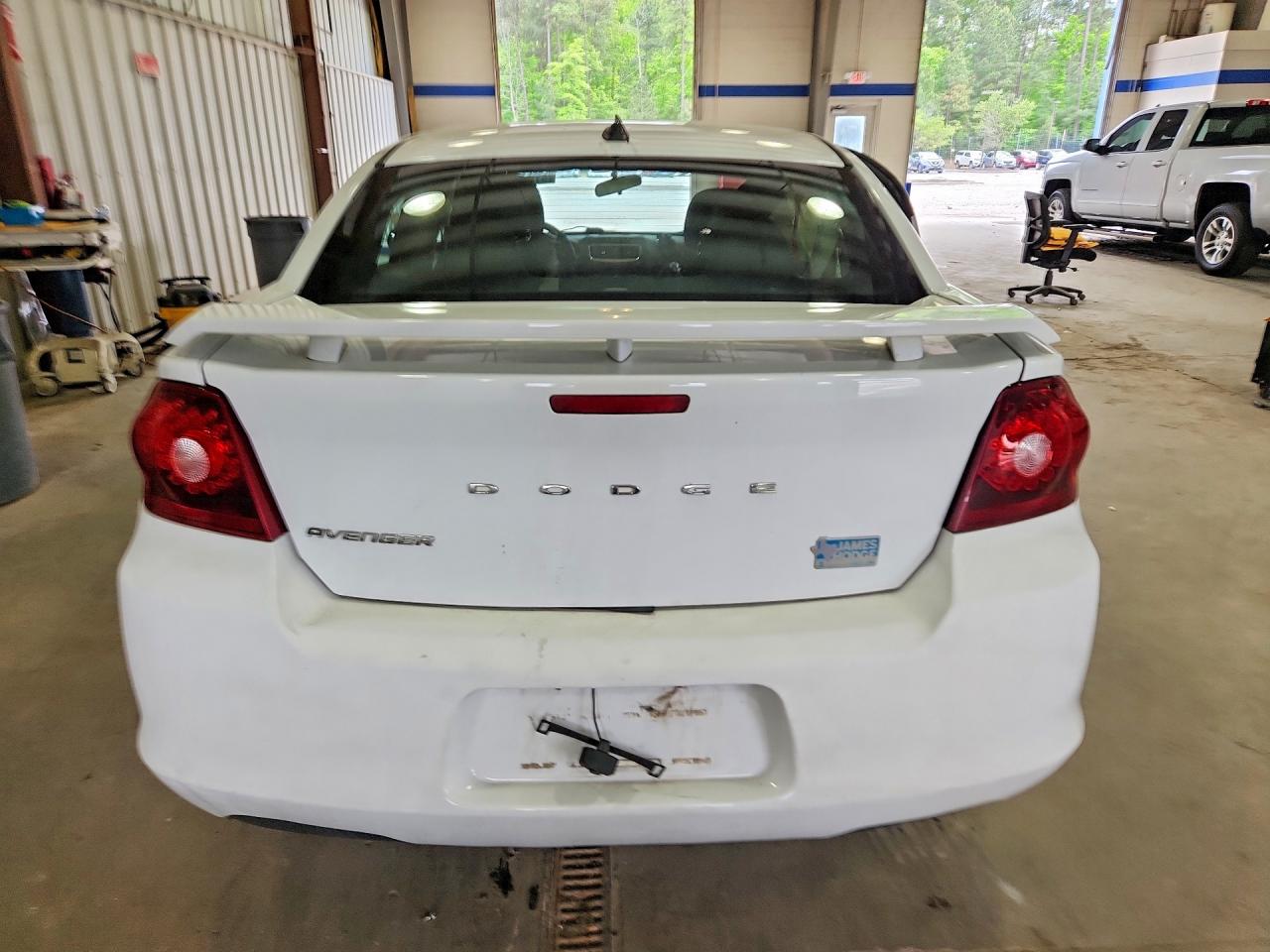 2014 Dodge Avenger Se Белый vin: 1C3CDZAB1EN193747
