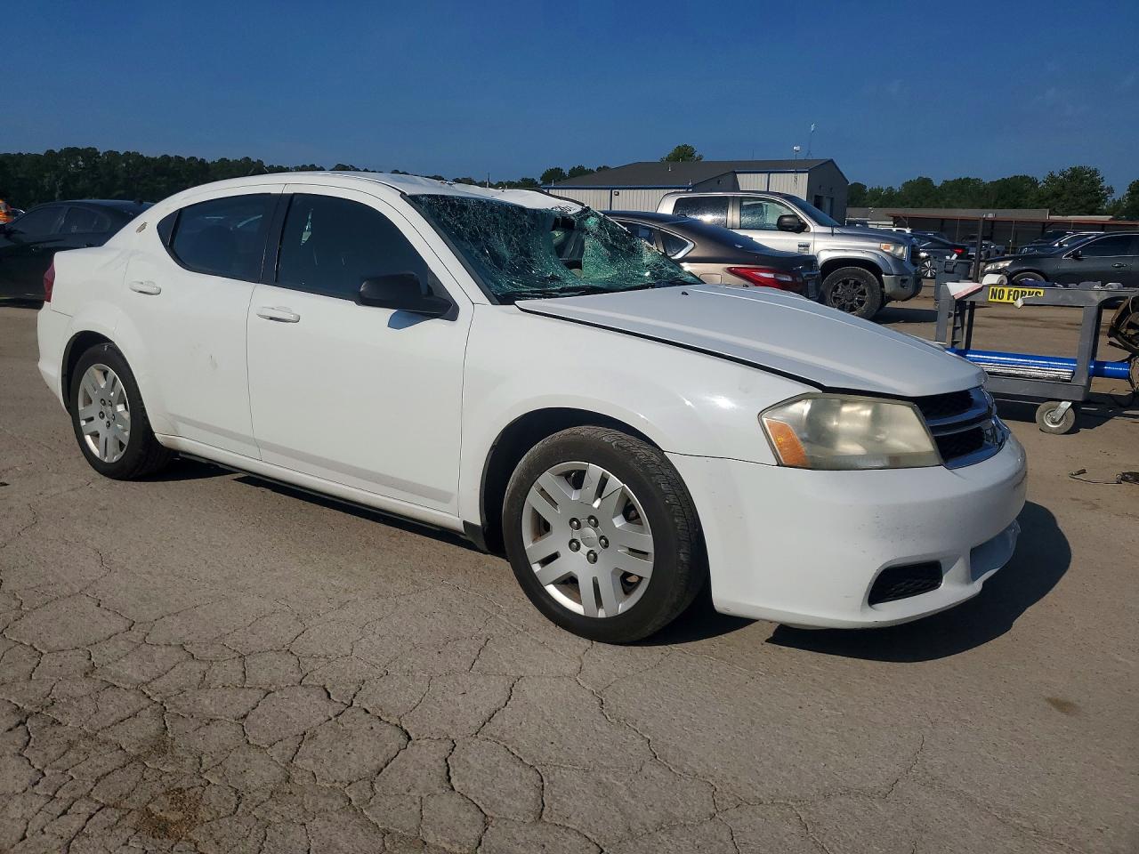 2014 Dodge Avenger Se White vin: 1C3CDZAB2EN166220
