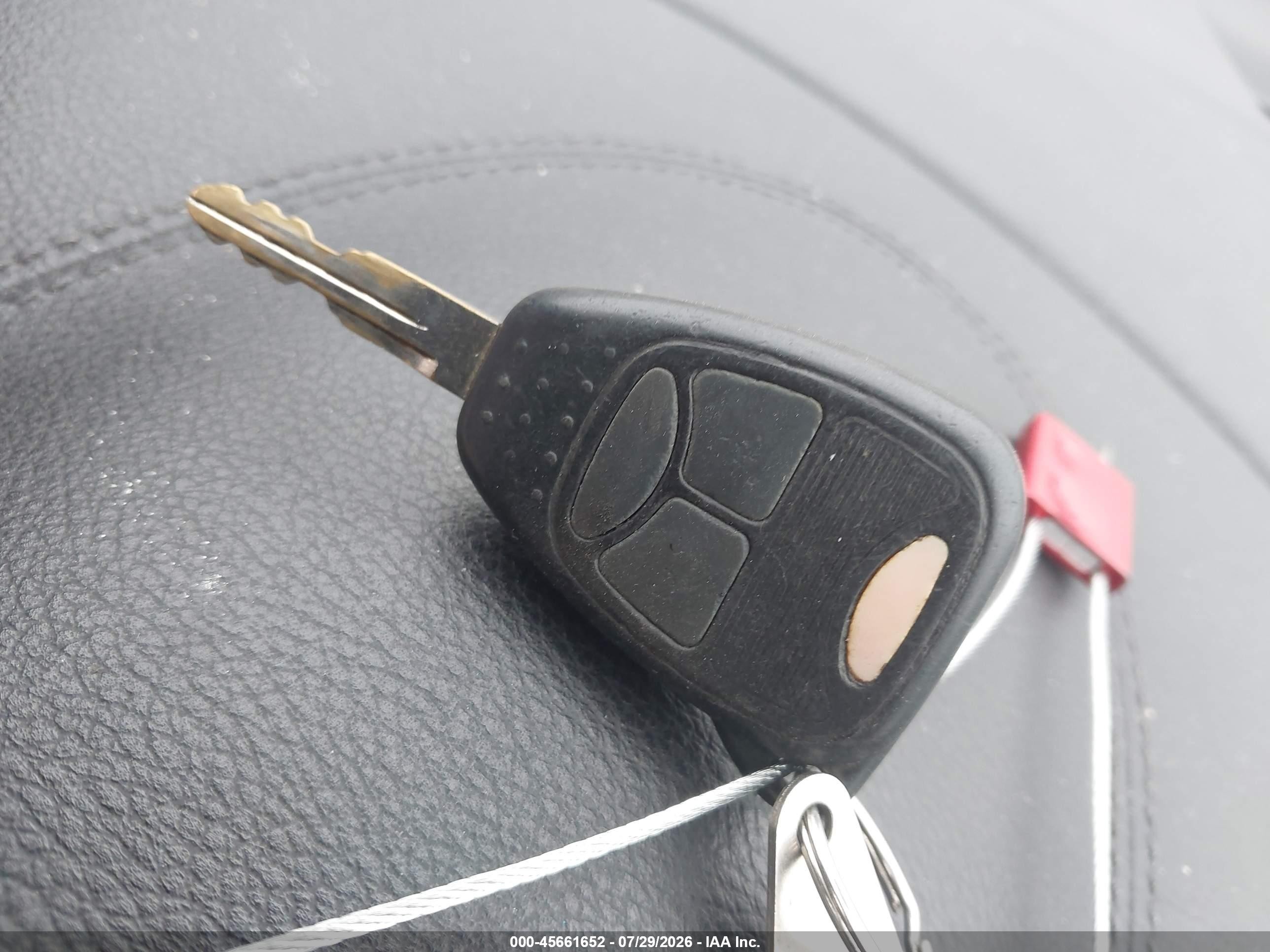 2012 Dodge Avenger Se Серебряный vin: 1C3CDZAB3CN102667