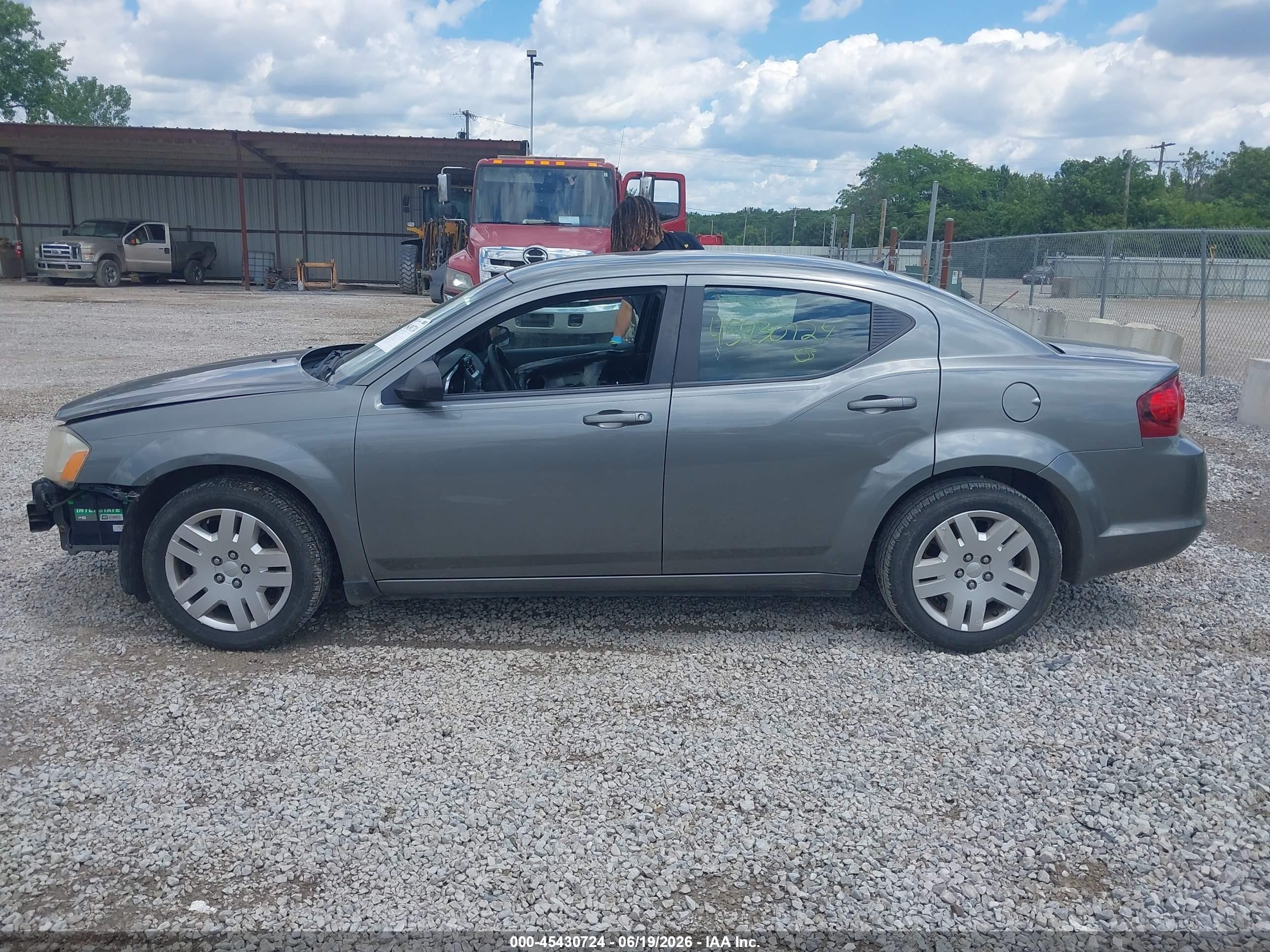 2013 Dodge Avenger Se Серый vin: 1C3CDZAB3DN690393