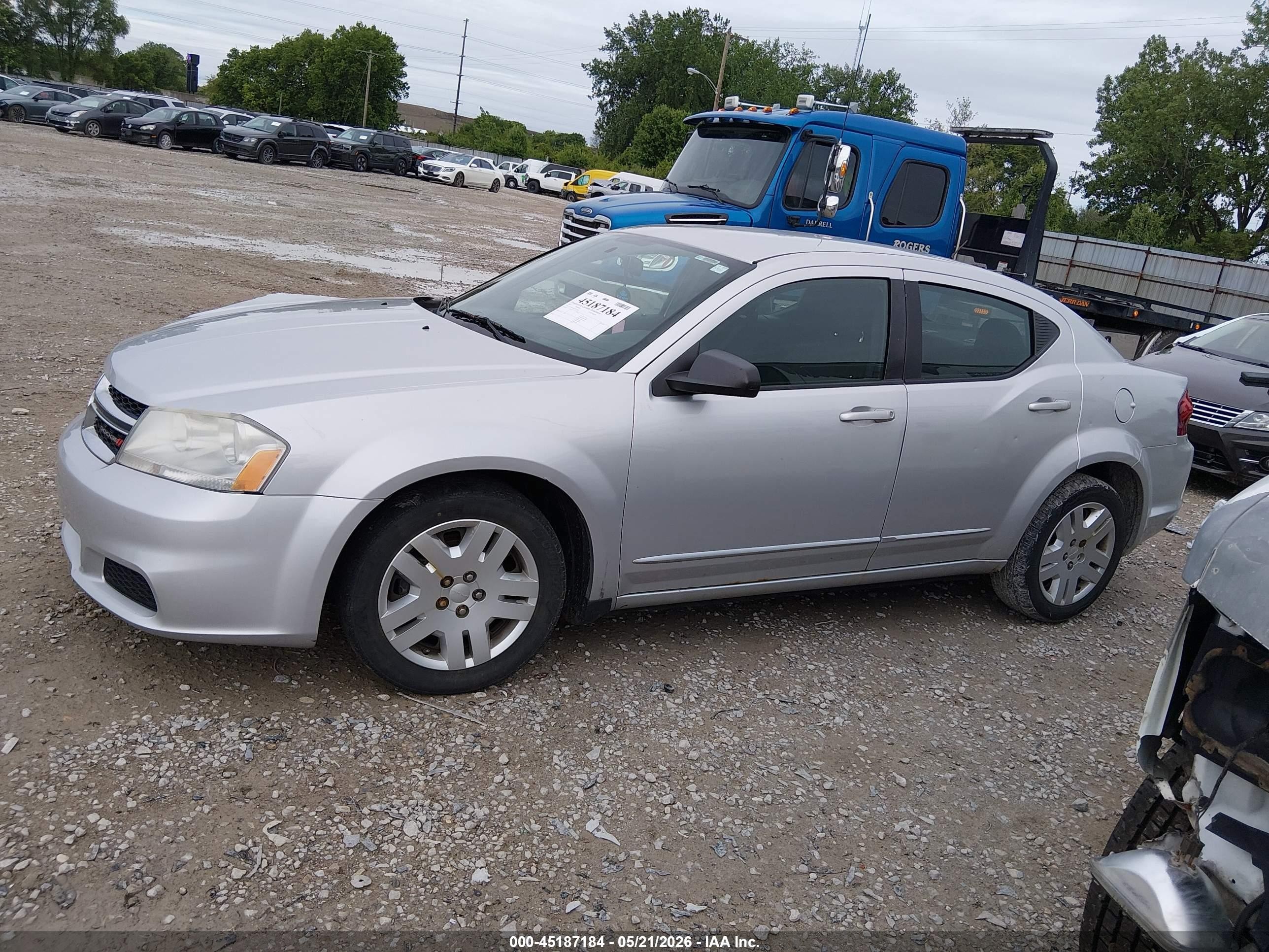 2012 Dodge Avenger Se Серебряный vin: 1C3CDZAB4CN253100