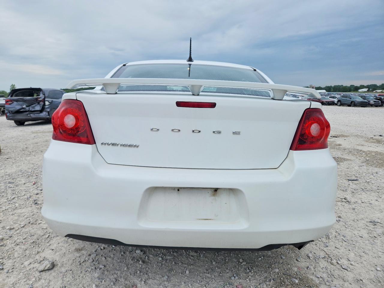 2012 Dodge Avenger Se White vin: 1C3CDZAB5CN132933