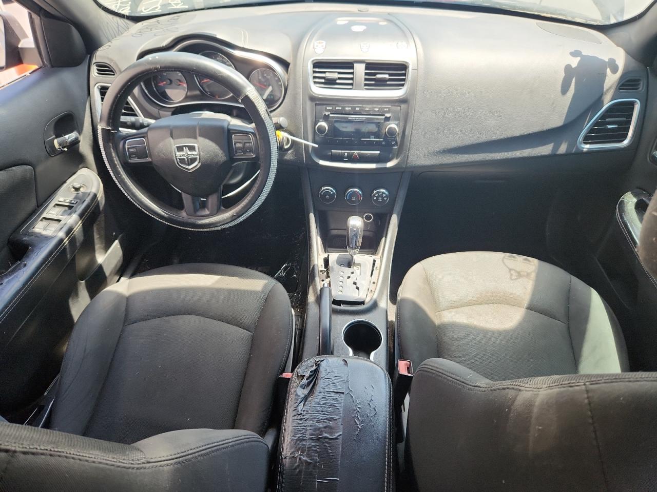 2014 Dodge Avenger Se Черный vin: 1C3CDZAB5EN127976 Damage: Front Center Armrest, Worn, Replacement Required