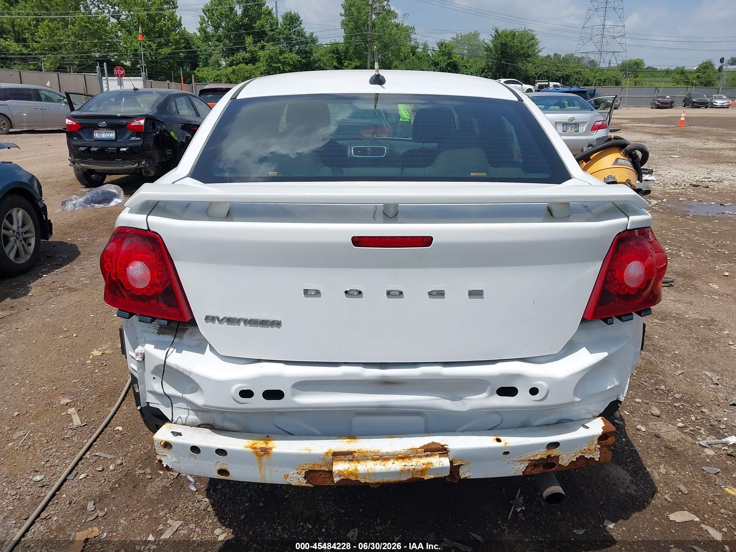 2014 Dodge Avenger Se White vin: 1C3CDZAB5EN200943