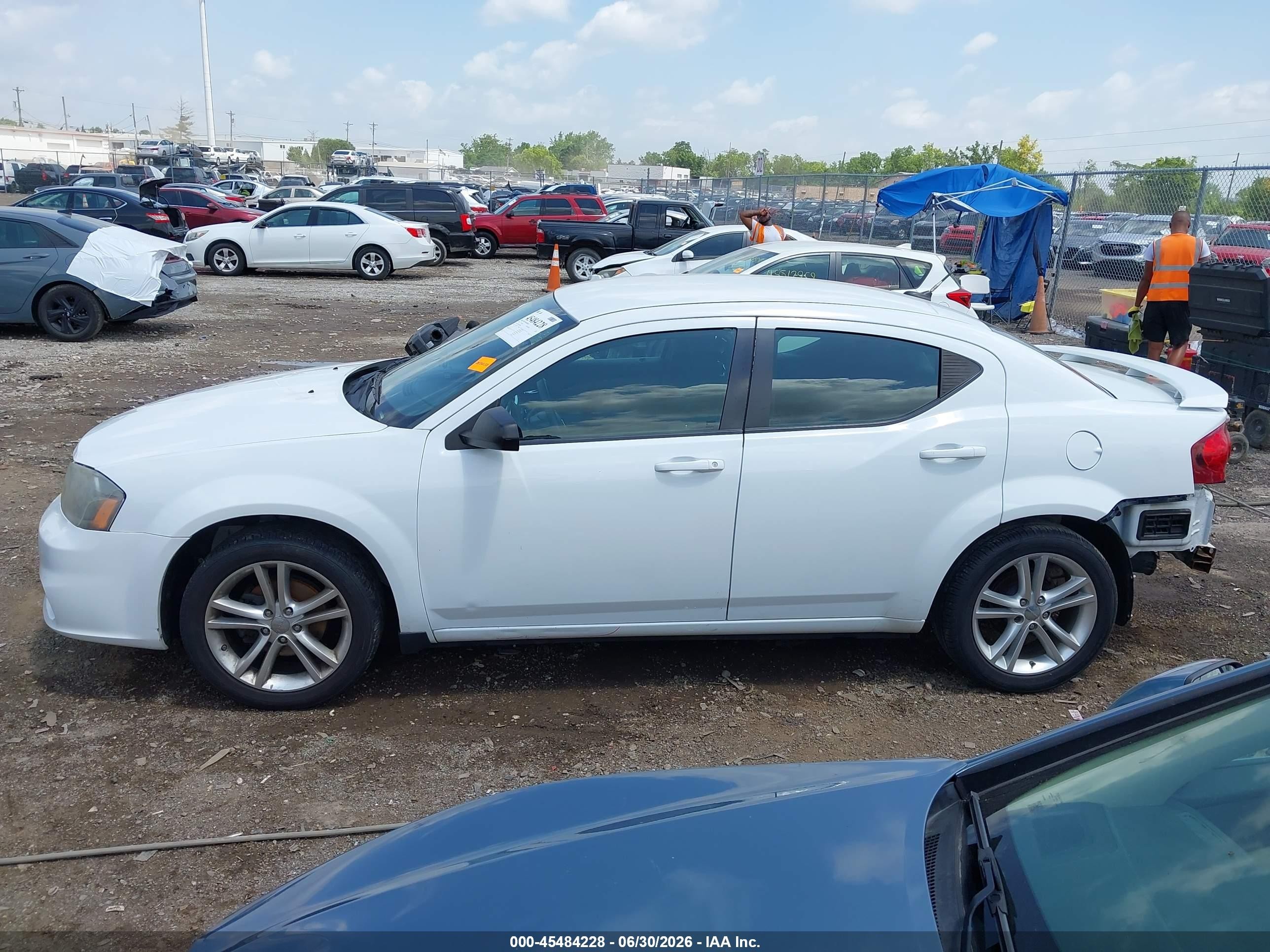2014 Dodge Avenger Se White vin: 1C3CDZAB5EN200943