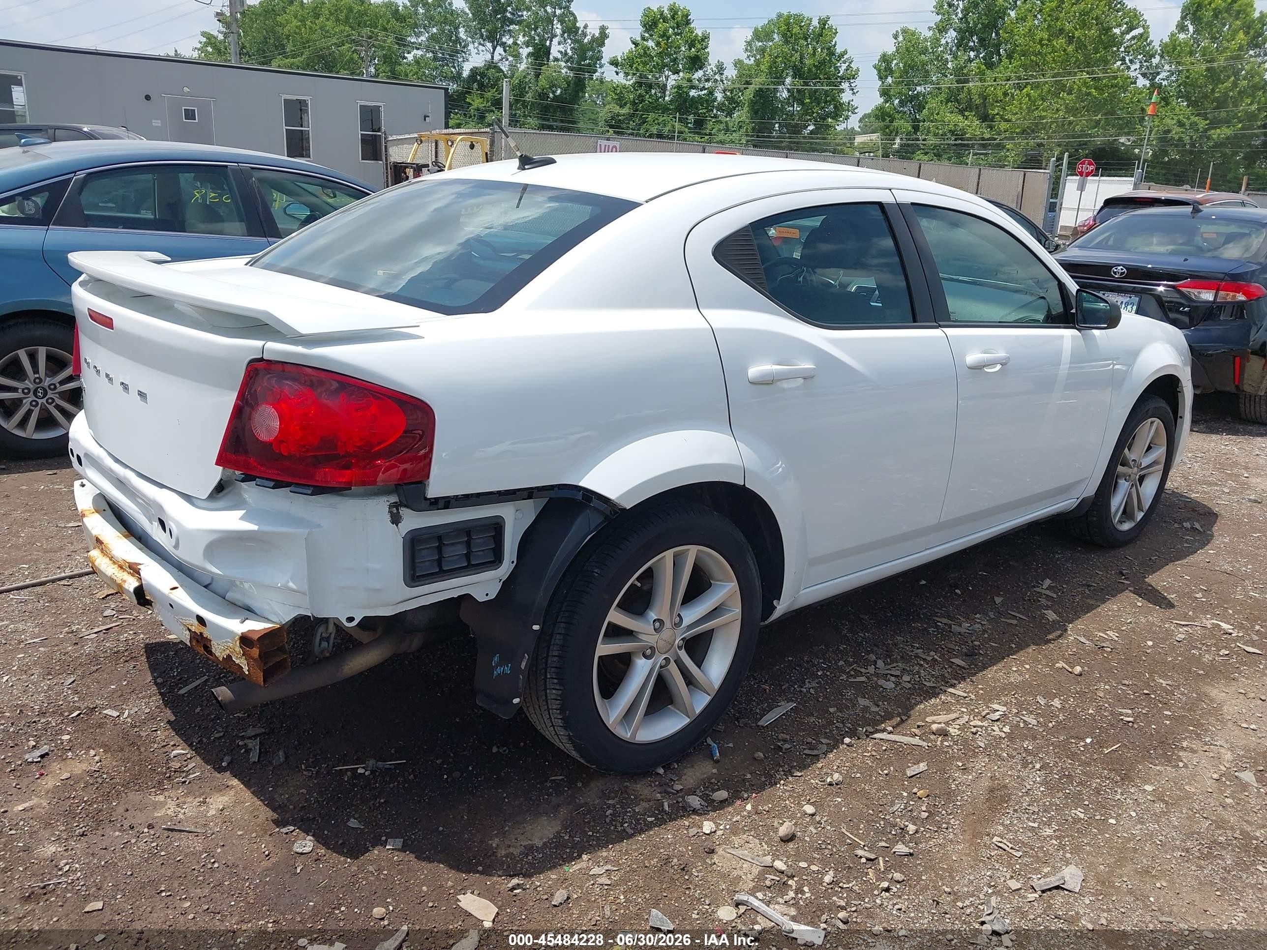 2014 Dodge Avenger Se White vin: 1C3CDZAB5EN200943