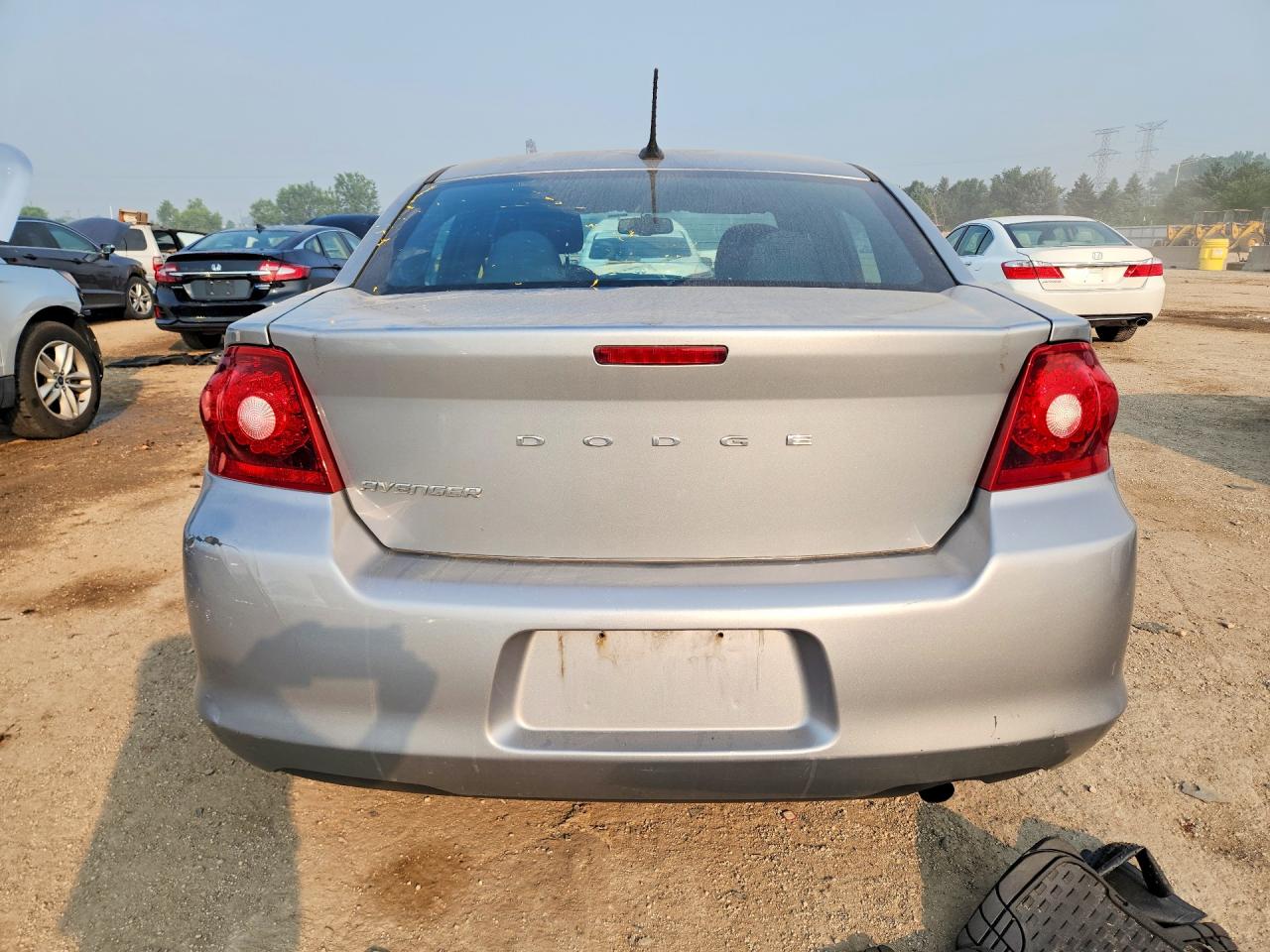 2014 Dodge Avenger Se Silver vin: 1C3CDZAB6EN235071