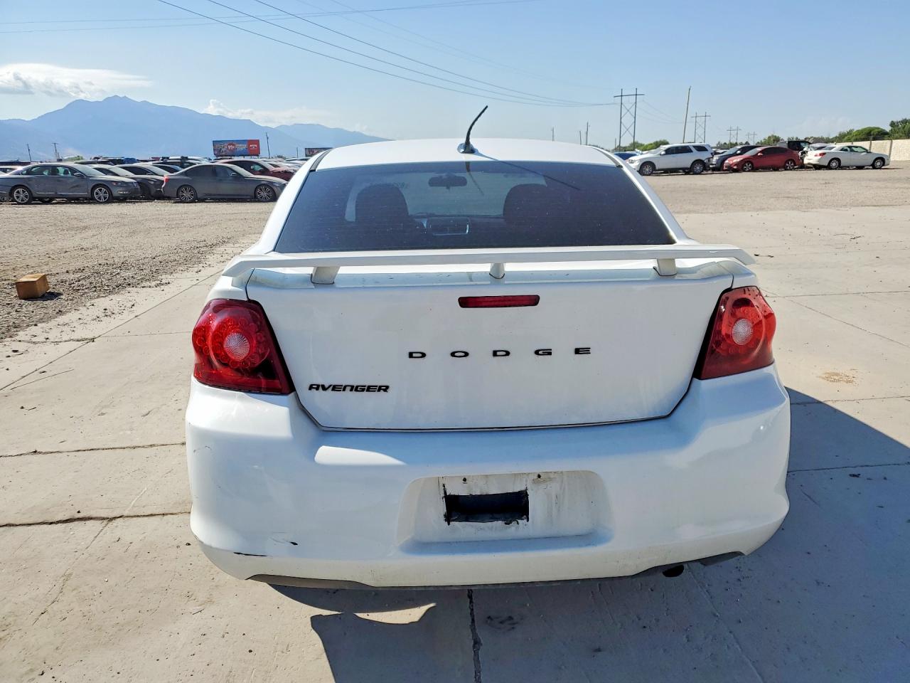 2012 Dodge Avenger Se White vin: 1C3CDZAB7CN324581