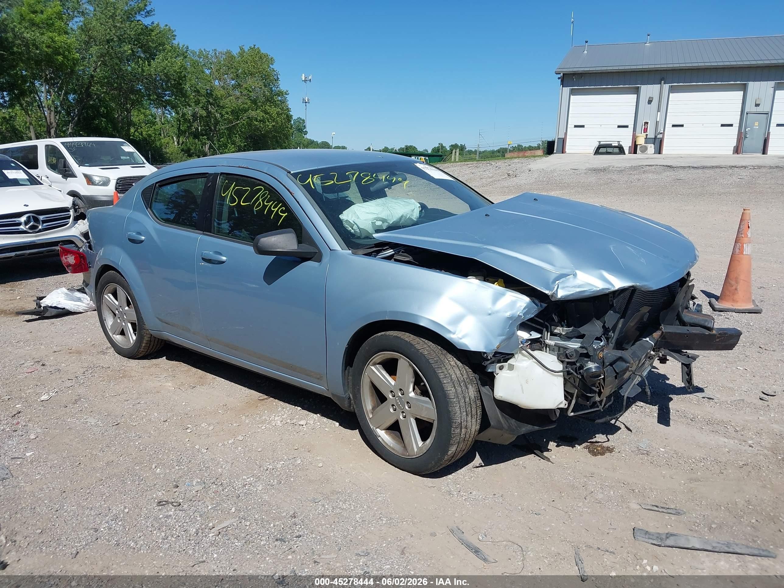 2013 Dodge Avenger Se Light Blue vin: 1C3CDZAB8DN563994