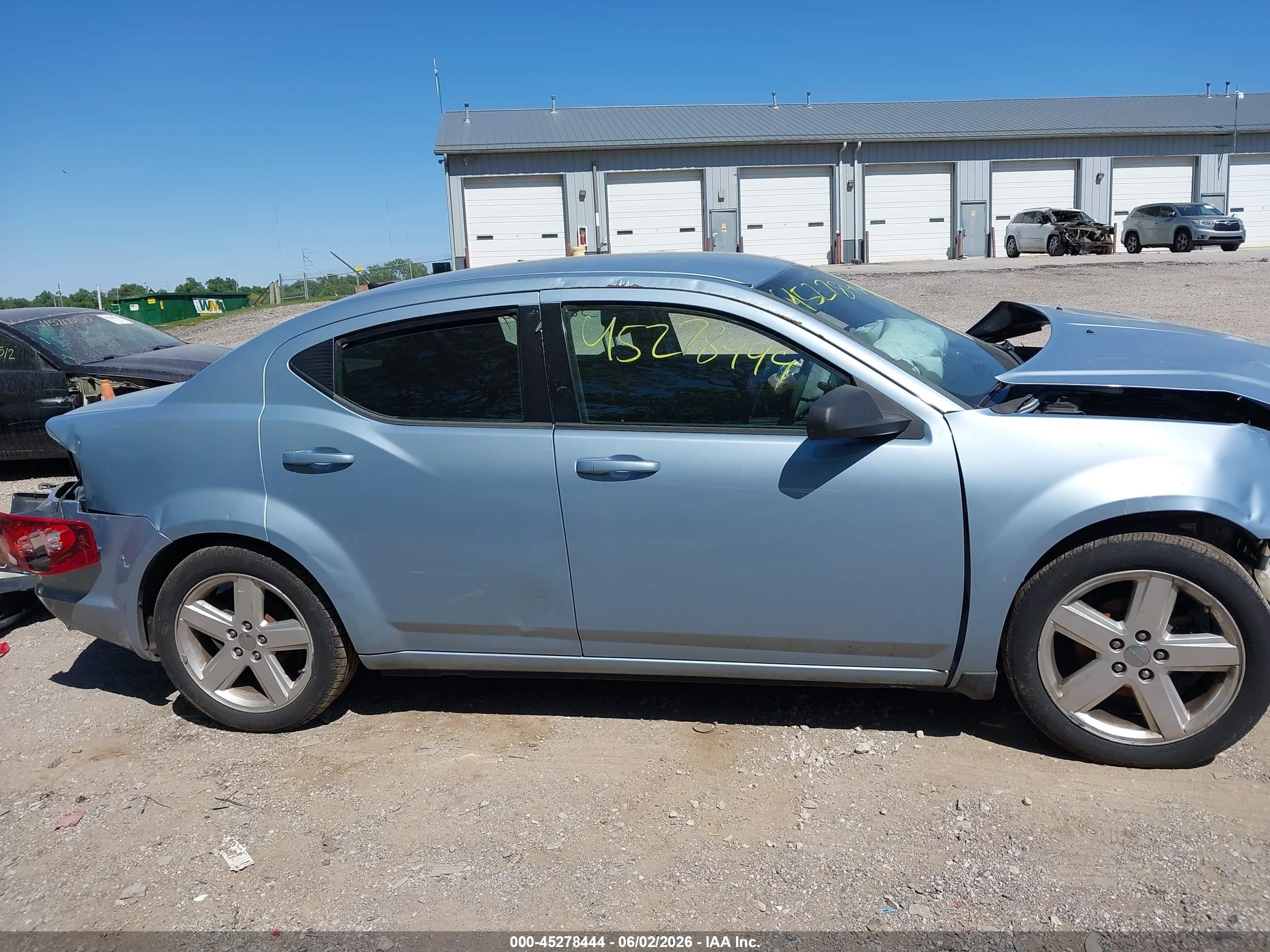 2013 Dodge Avenger Se Light Blue vin: 1C3CDZAB8DN563994