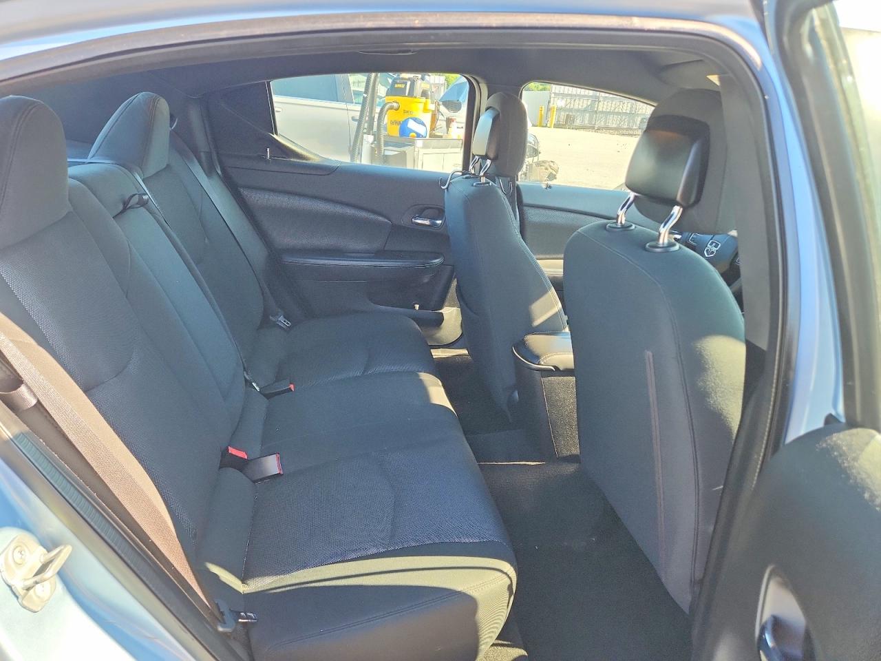 2013 Dodge Avenger Se Синий vin: 1C3CDZAB8DN644106