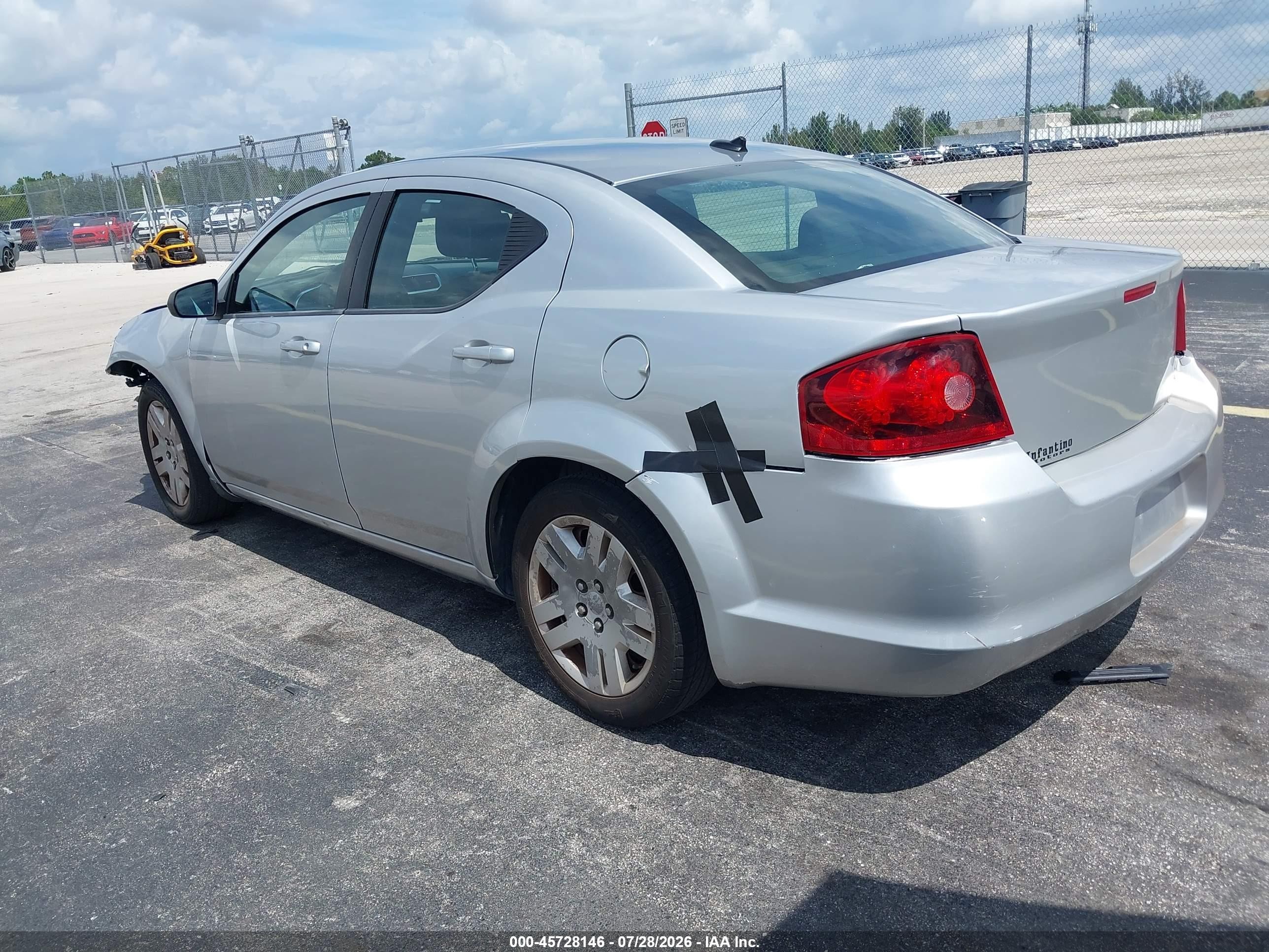 2013 Dodge Avenger Se Серебряный vin: 1C3CDZAB9DN756509