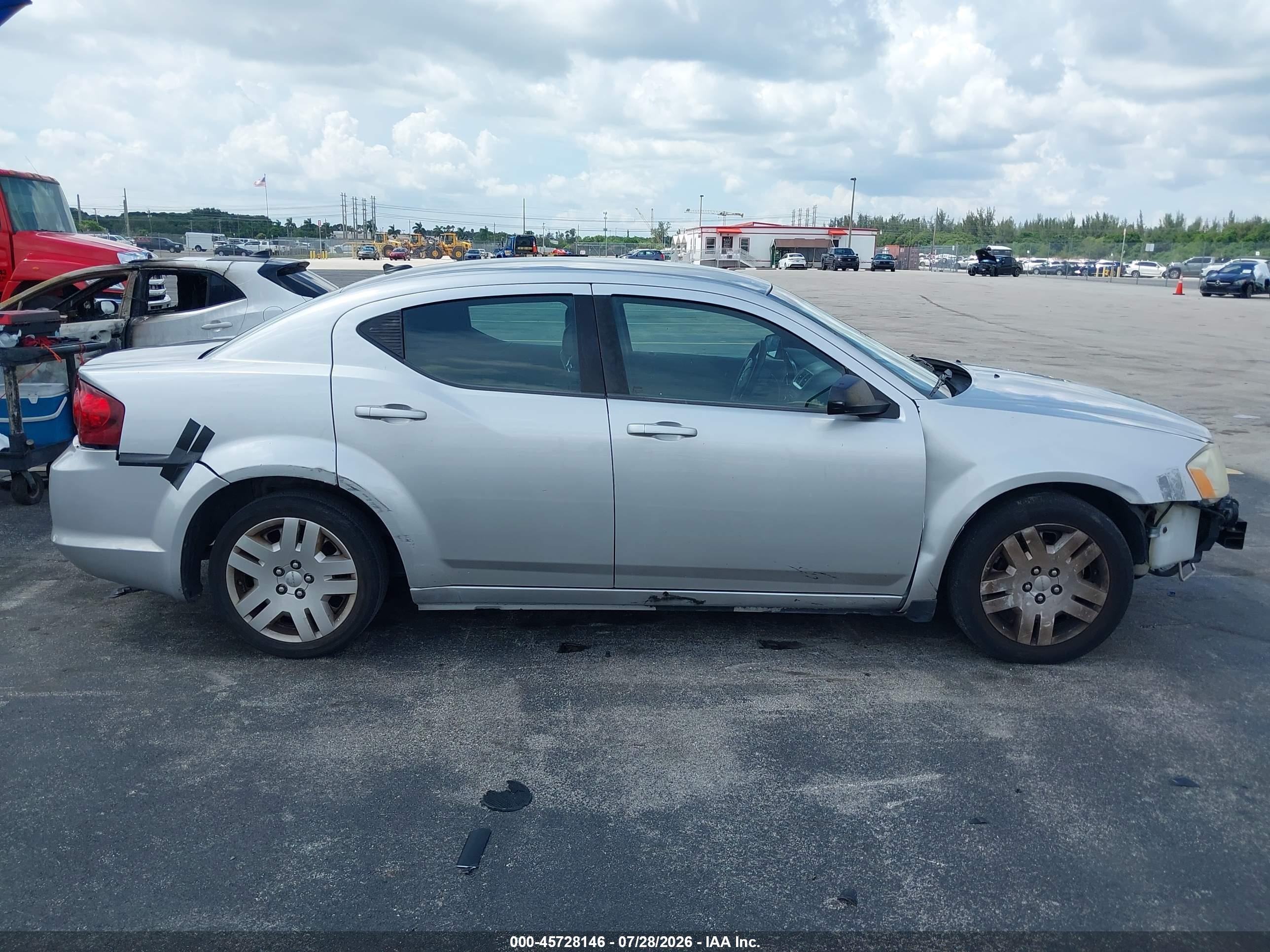 2013 Dodge Avenger Se Серебряный vin: 1C3CDZAB9DN756509