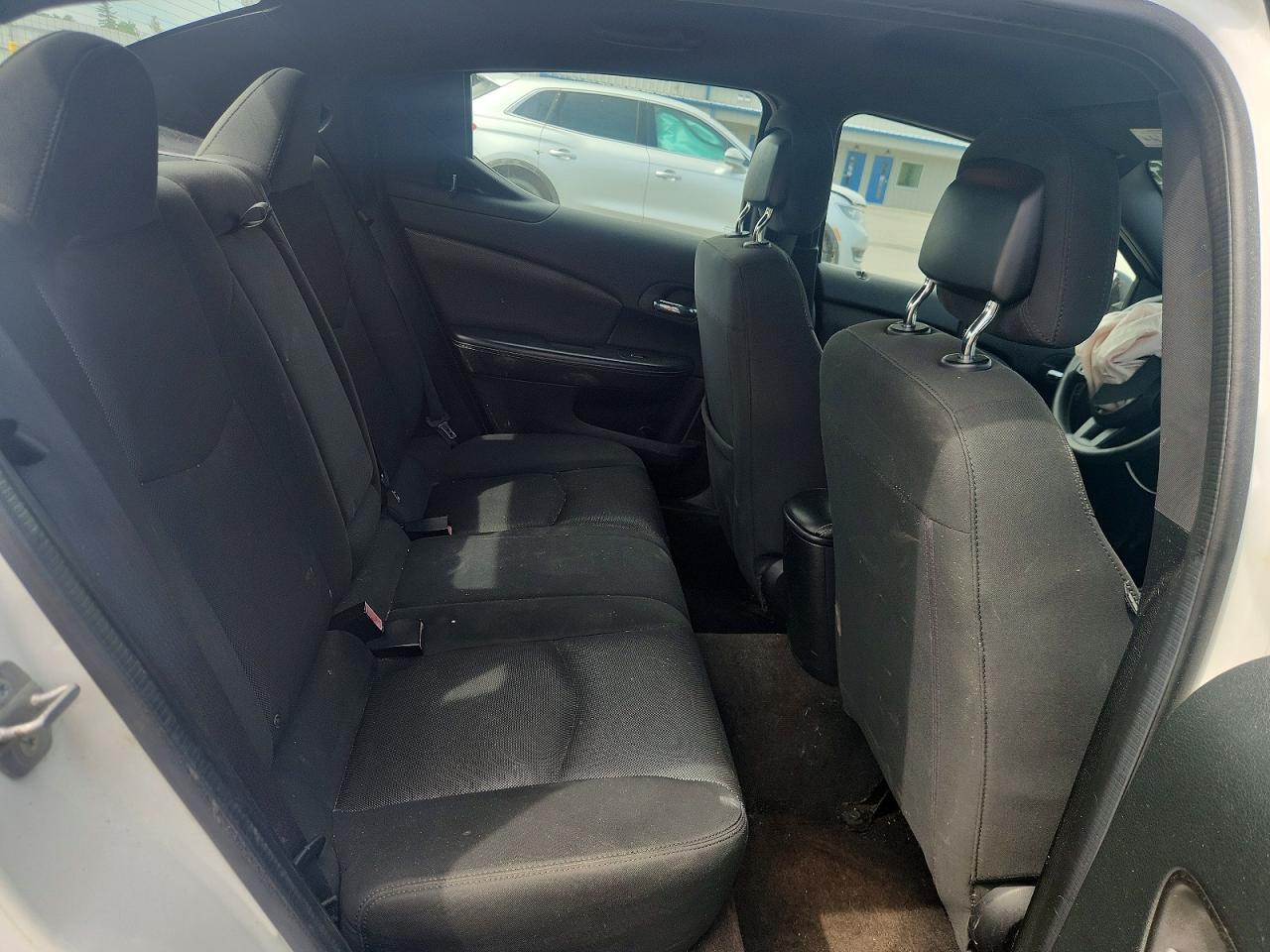 2014 Dodge Avenger White vin: 1C3CDZABXEN190006