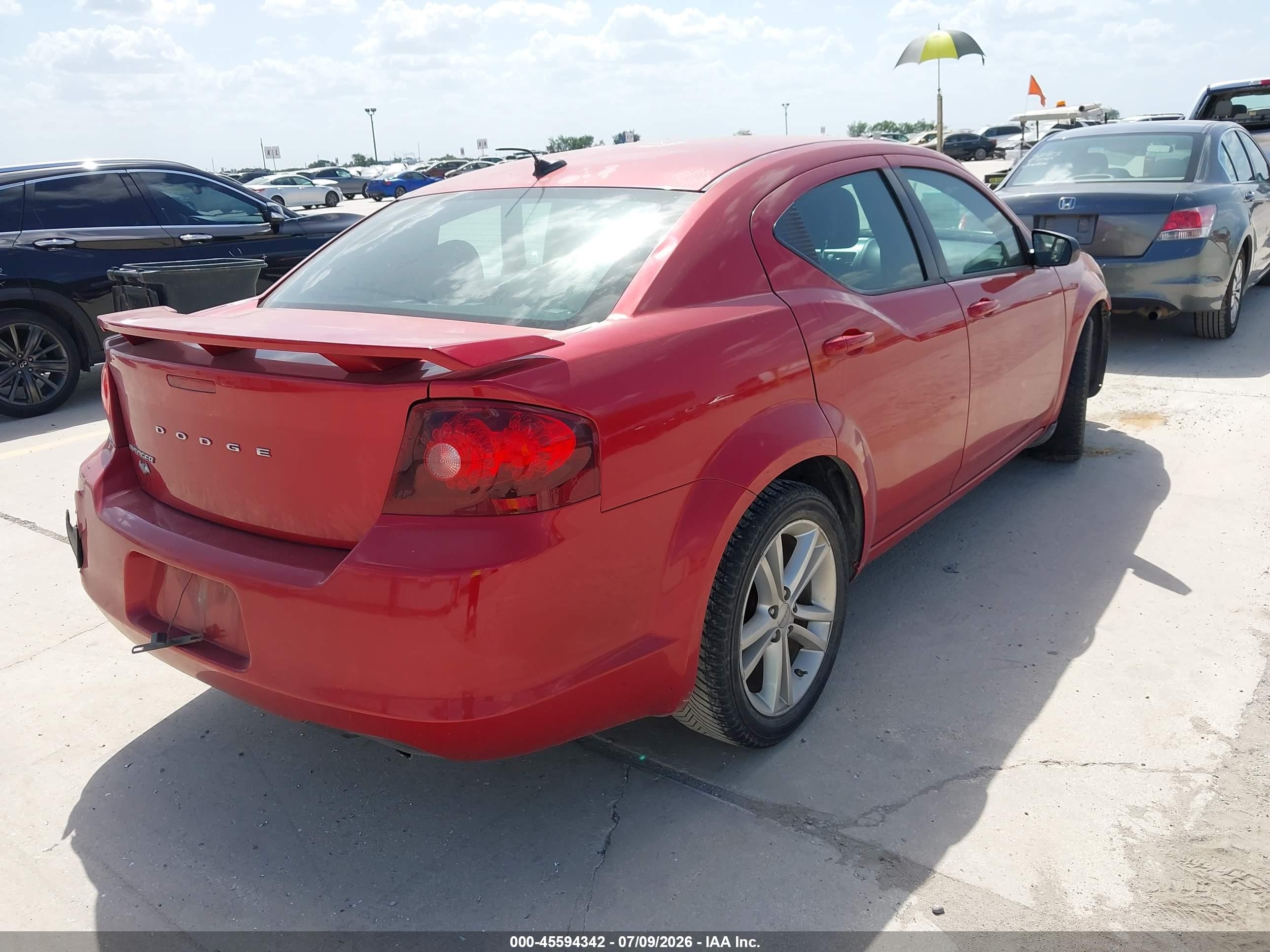 2013 Dodge Avenger Se V6 Красный vin: 1C3CDZAG5DN552785