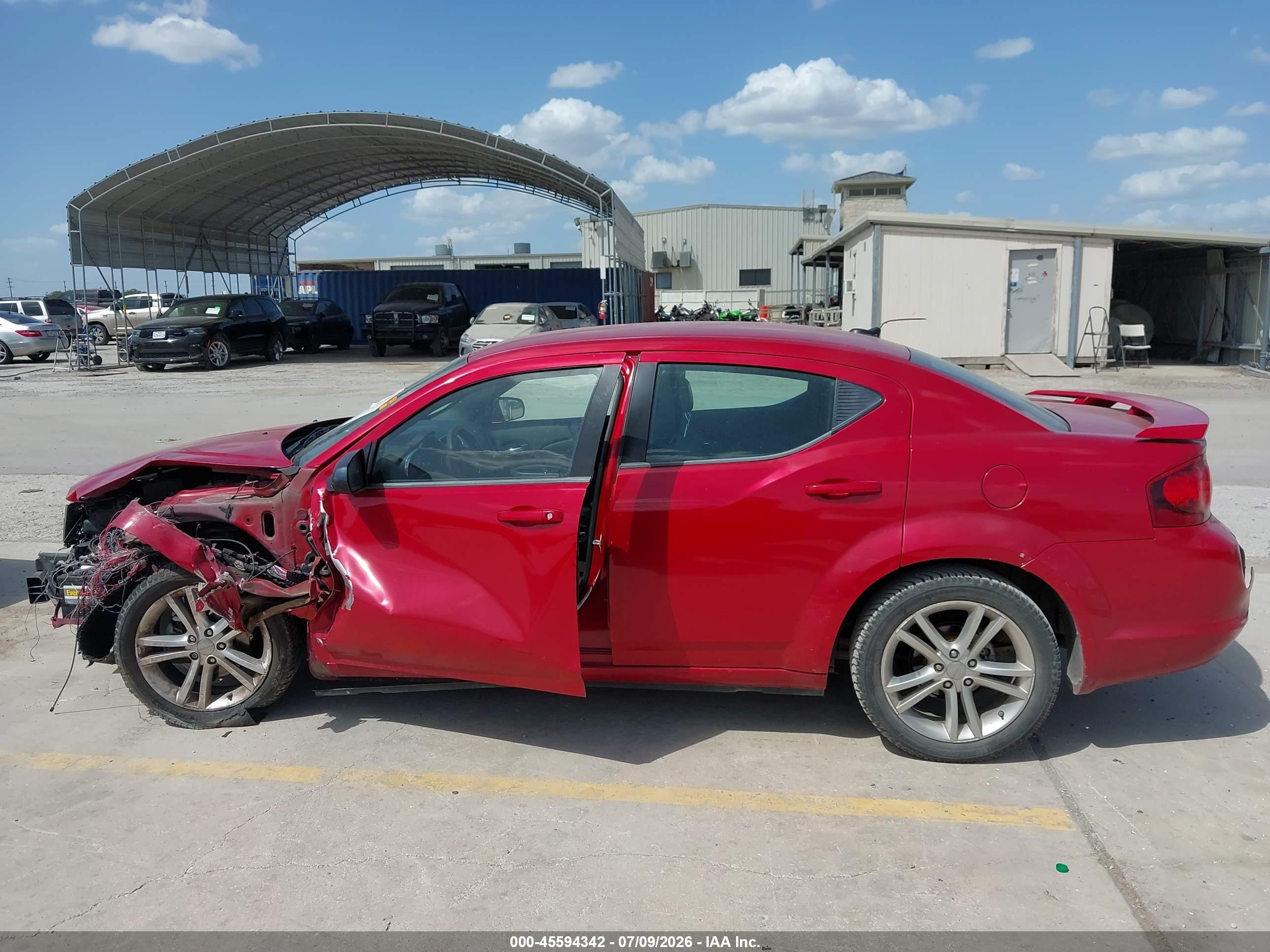2013 Dodge Avenger Se V6 Красный vin: 1C3CDZAG5DN552785