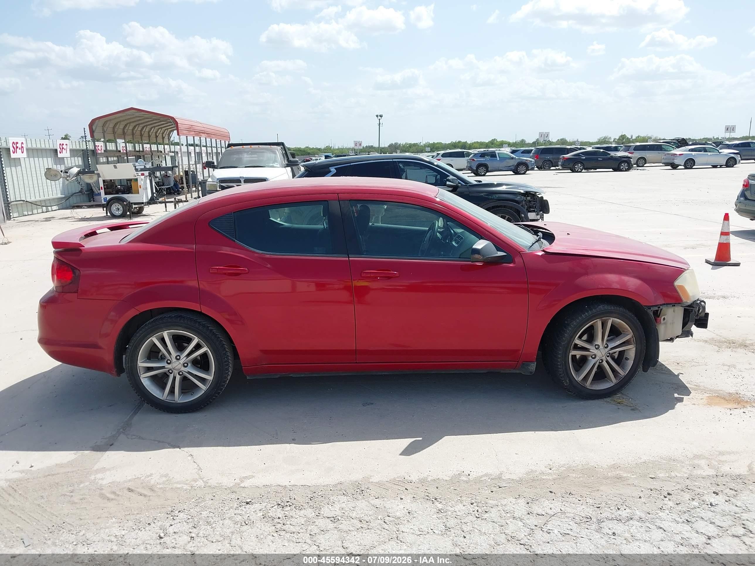 2013 Dodge Avenger Se V6 Красный vin: 1C3CDZAG5DN552785
