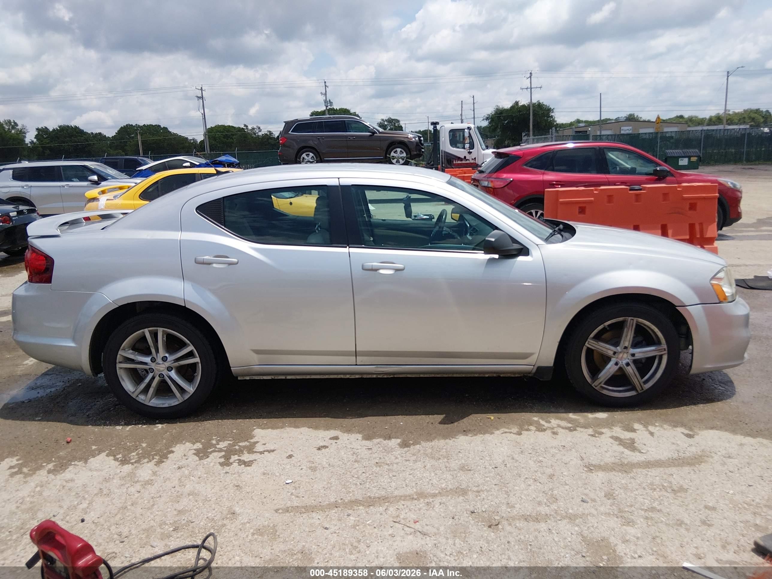 2012 Dodge Avenger Se Silver vin: 1C3CDZAGXCN315577