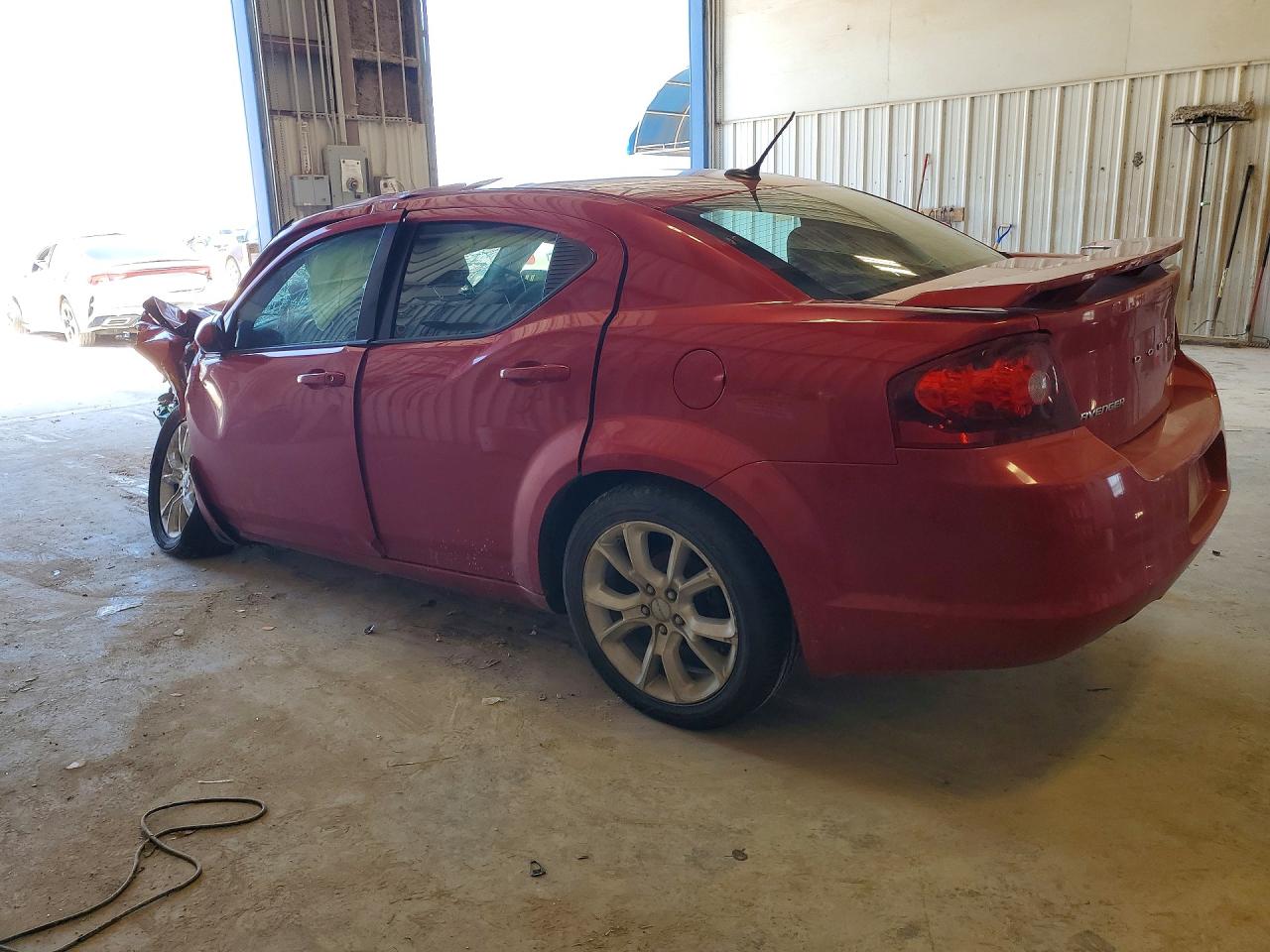 2013 Dodge Avenger R Red vin: 1C3CDZBG1DN725720