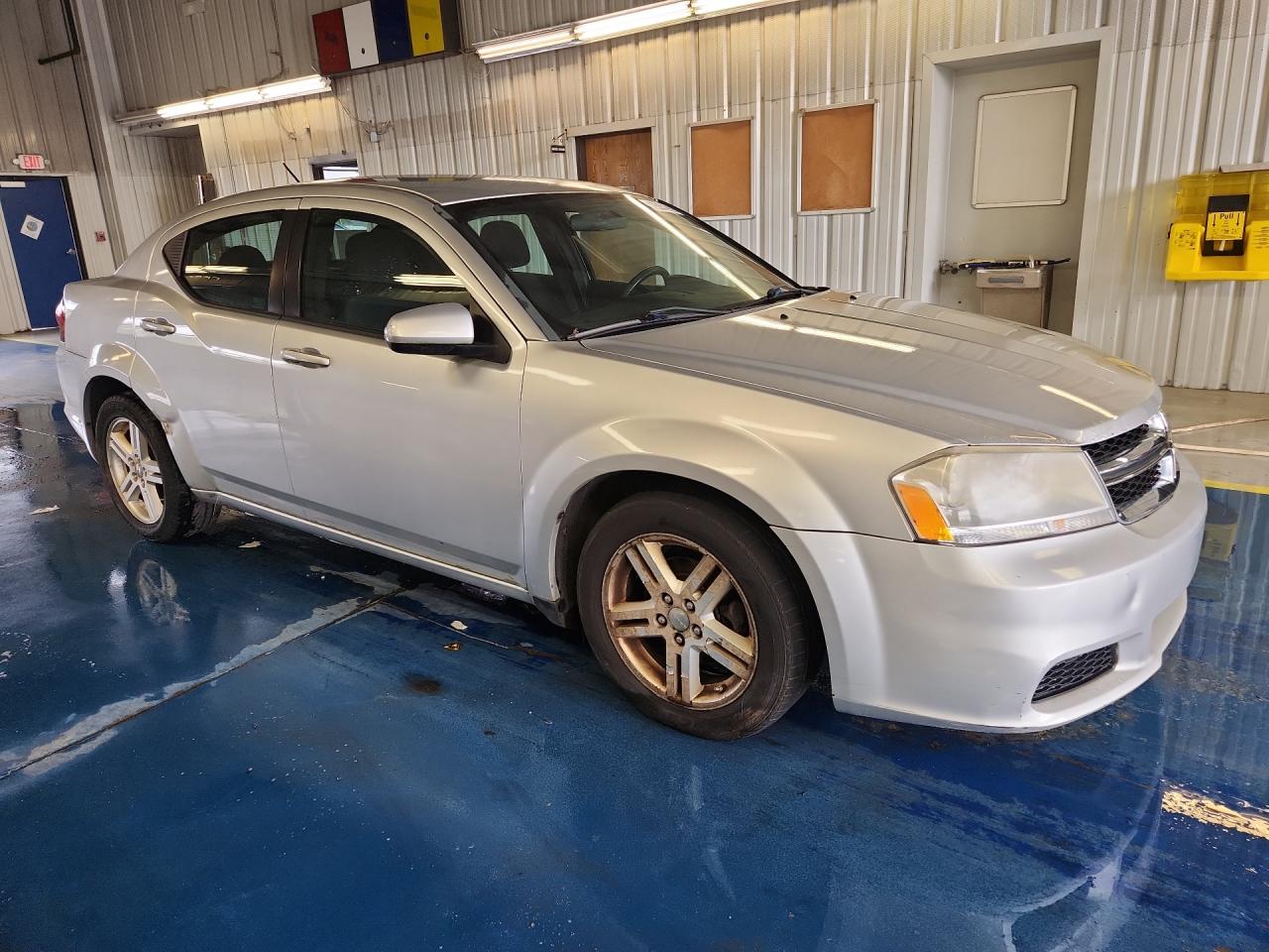 2012 Dodge Avenger Sxt Silver vin: 1C3CDZCB0CN312463 Damage: Overall Vehicle, Chipped, 10 Or More