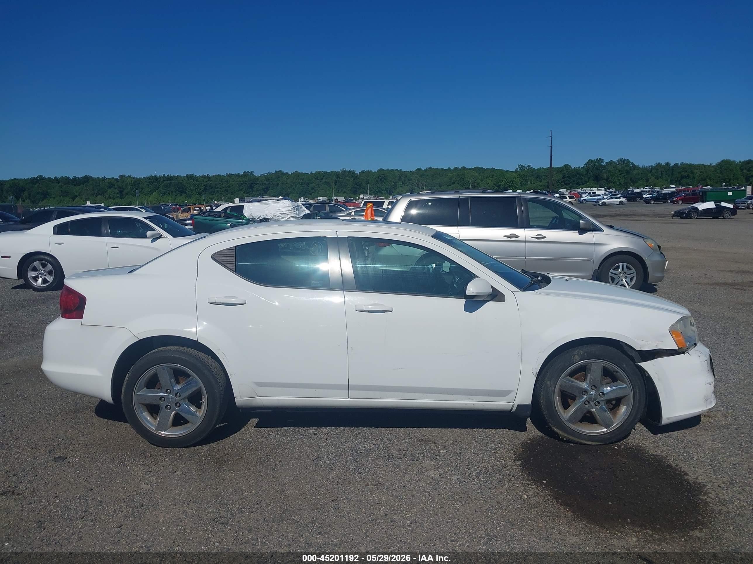 2013 Dodge Avenger Sxt Белый vin: 1C3CDZCB6DN576725