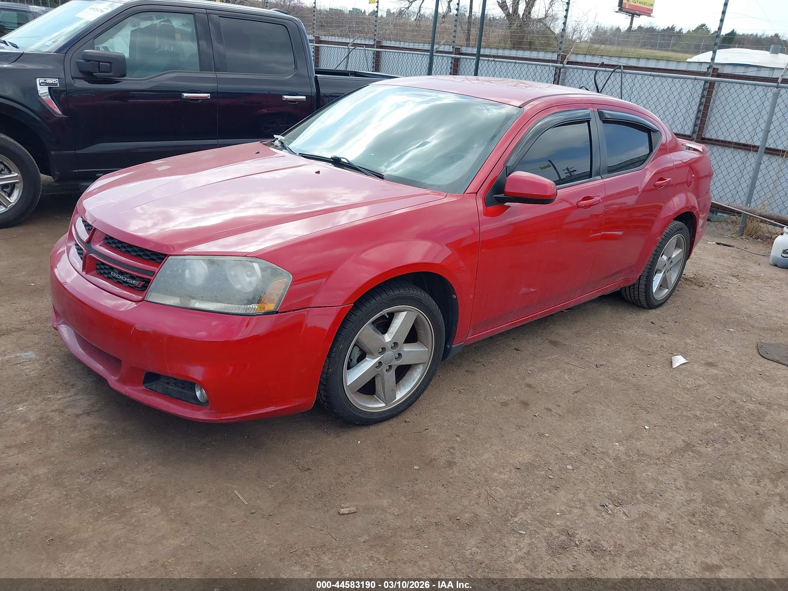 2013 Dodge Avenger Sxt Red vin: 1C3CDZCB8DN716001