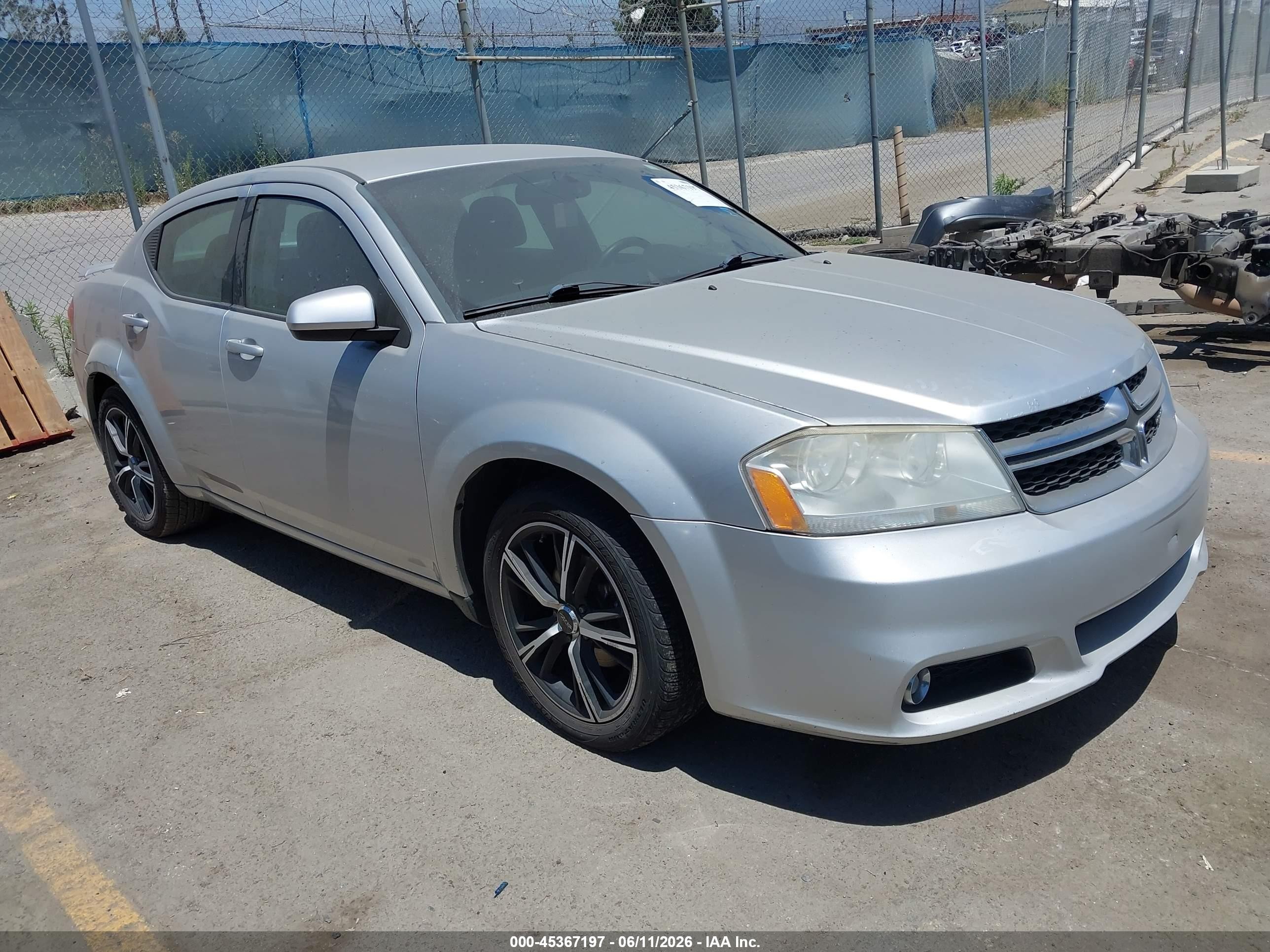 1C3CDZEG3CN290838