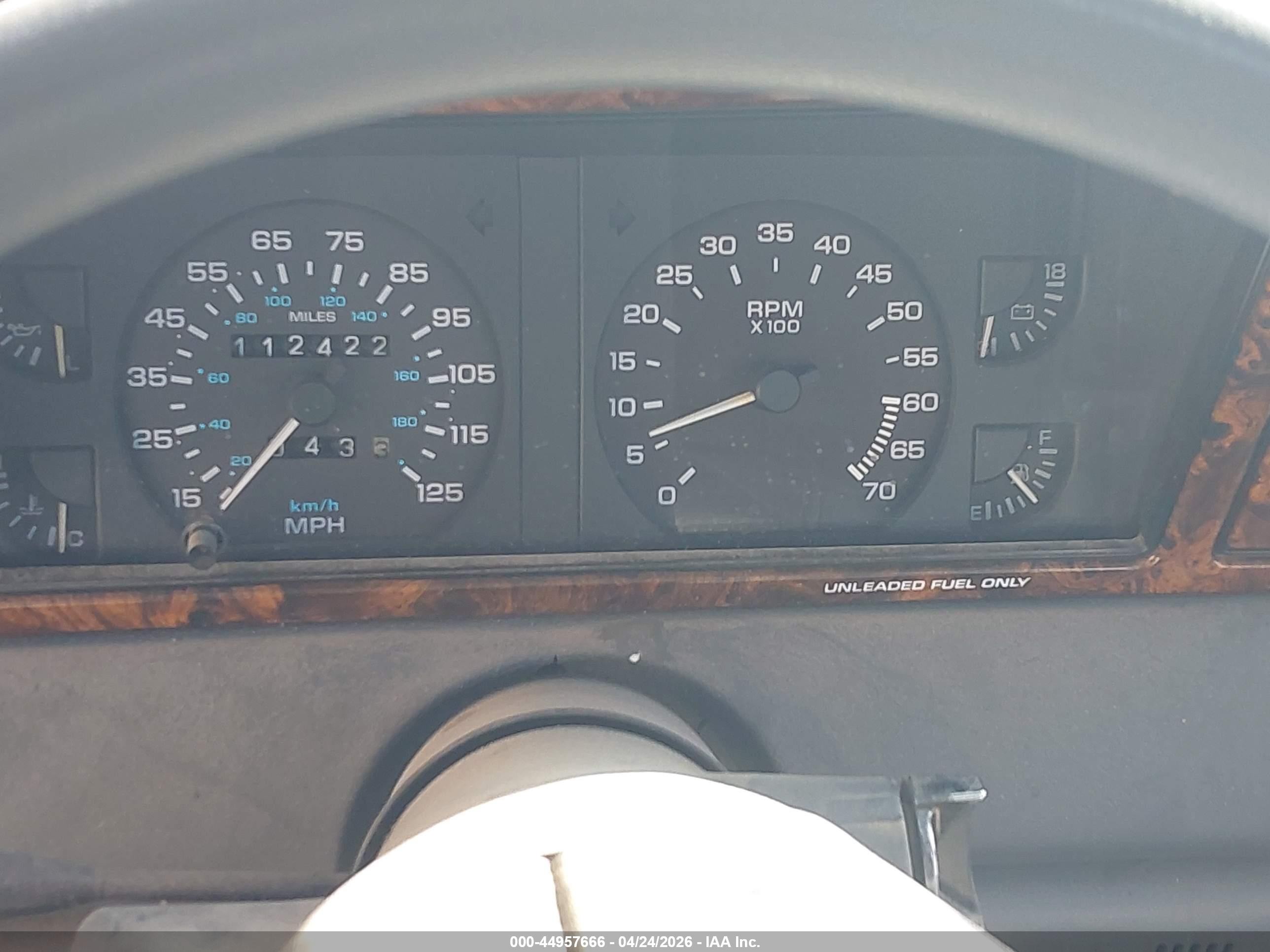 1987 Chrysler Lebaron   Silver vin: 1C3CJ41E7HG196795