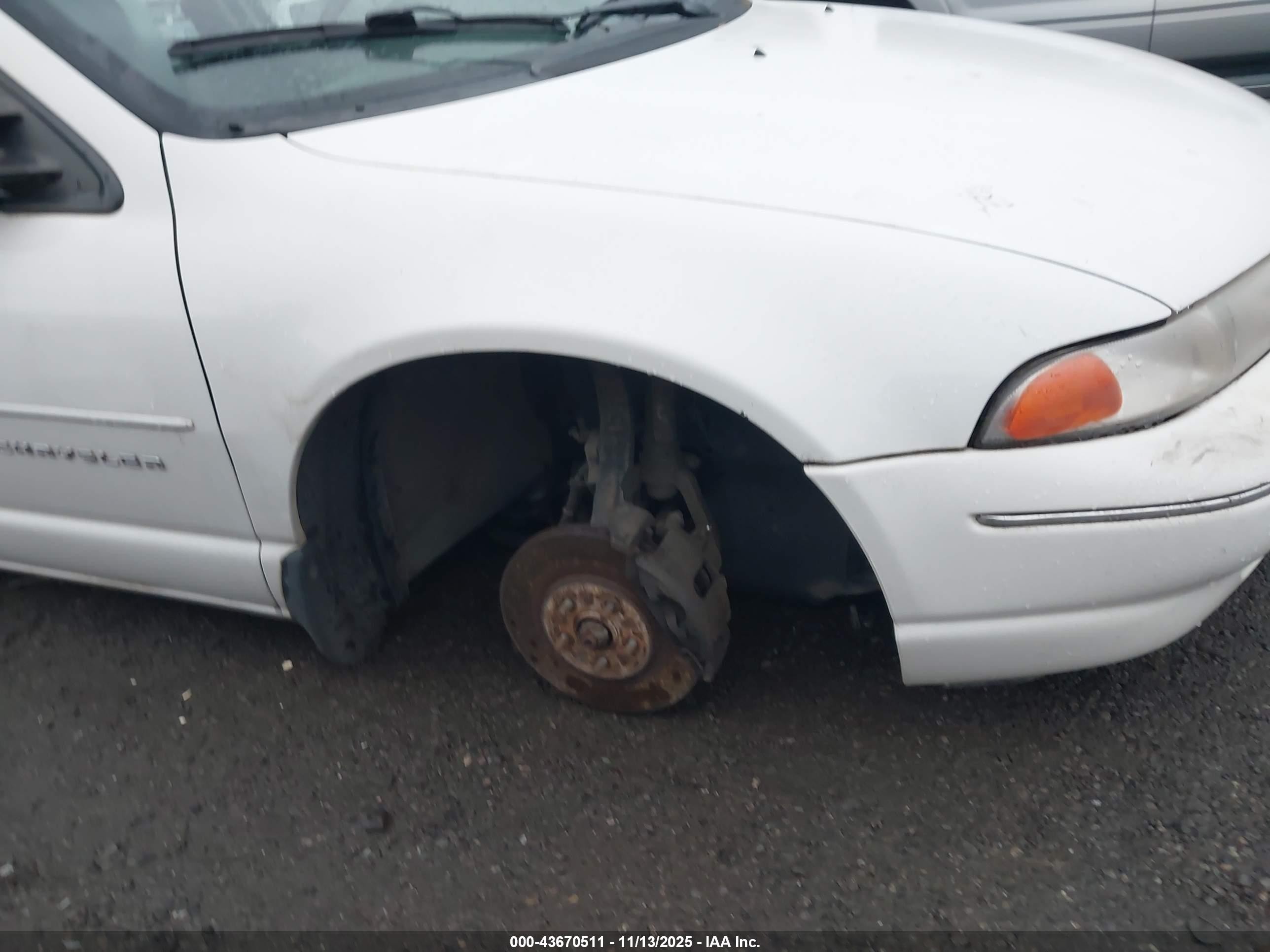 1998 Chrysler Cirrus Lxi White vin: 1C3EJ56H1WN104722
